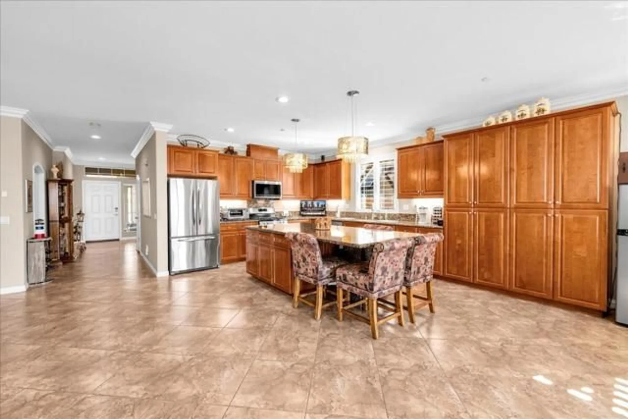 Property Slideshow image 12 of 58 | 3839 blue sky way, Palm Springs, CA, 92262