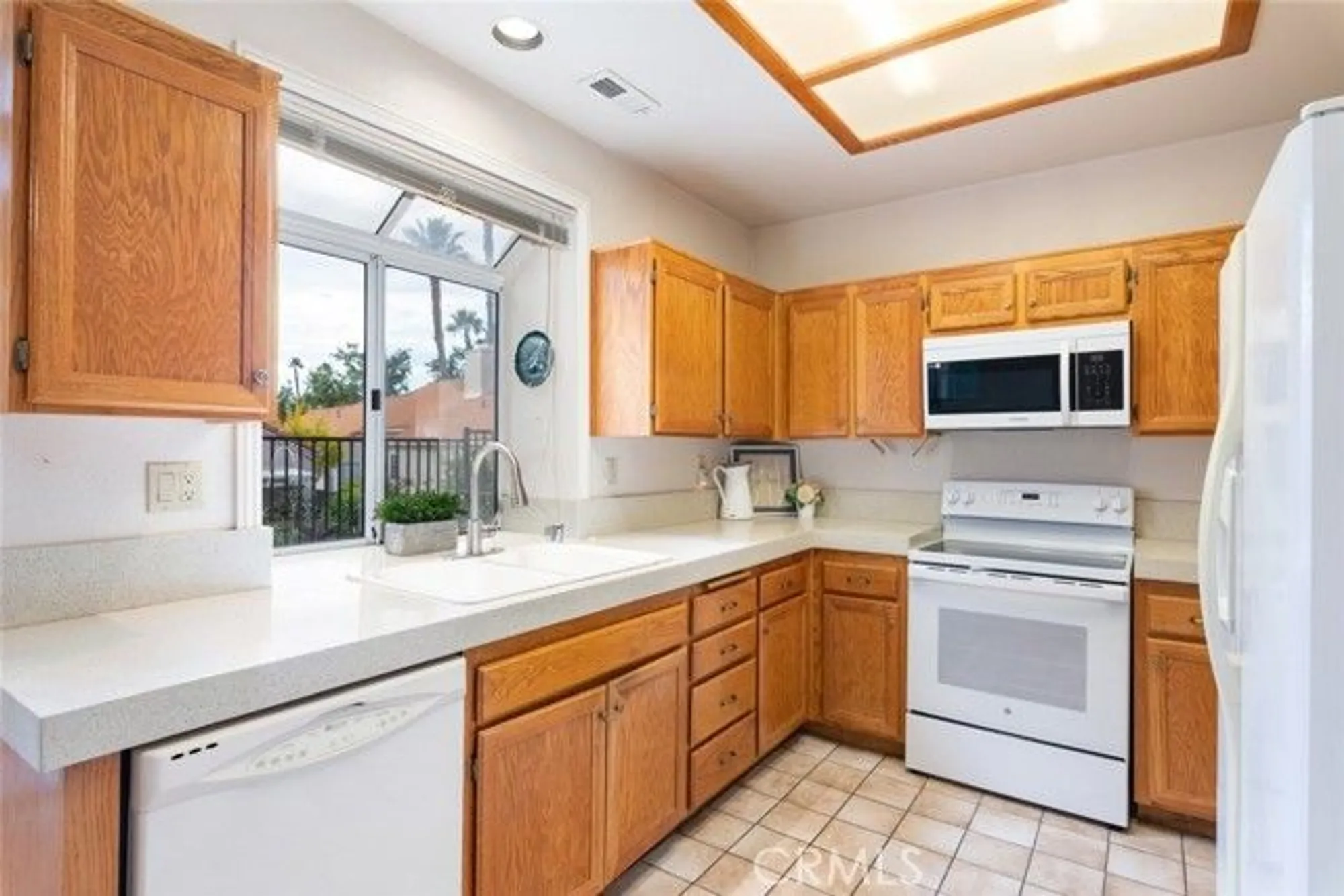 Property Slideshow image 16 of 56 | 40493 via estrada, Murrieta, CA, 92562