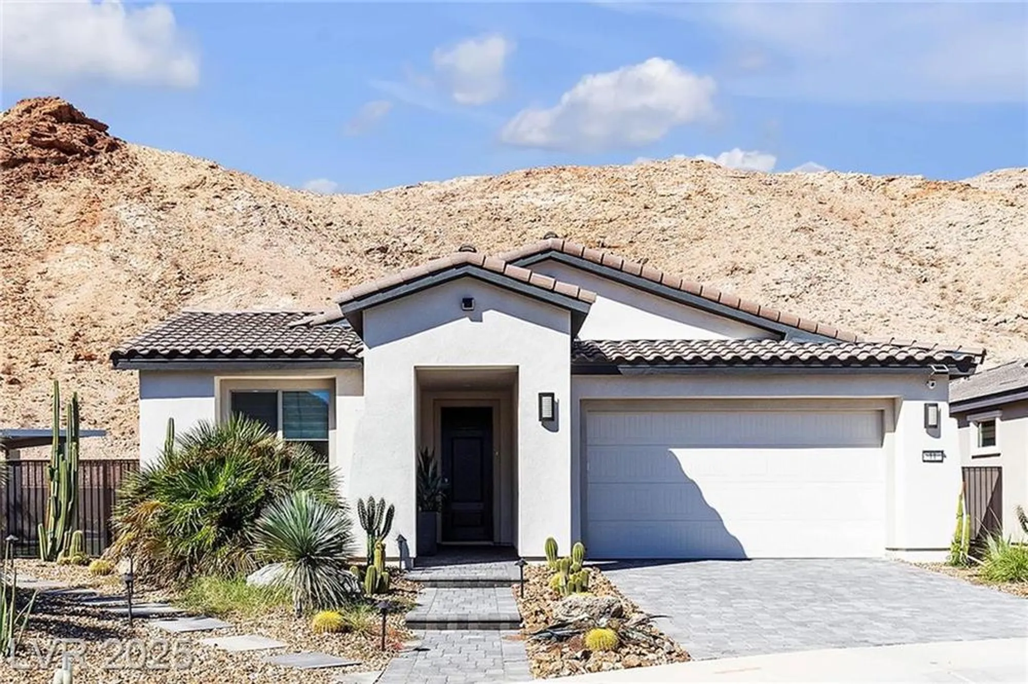 Property Slideshow image 8 of 76 | 11 acacia creek ct, Henderson, NV, 89011