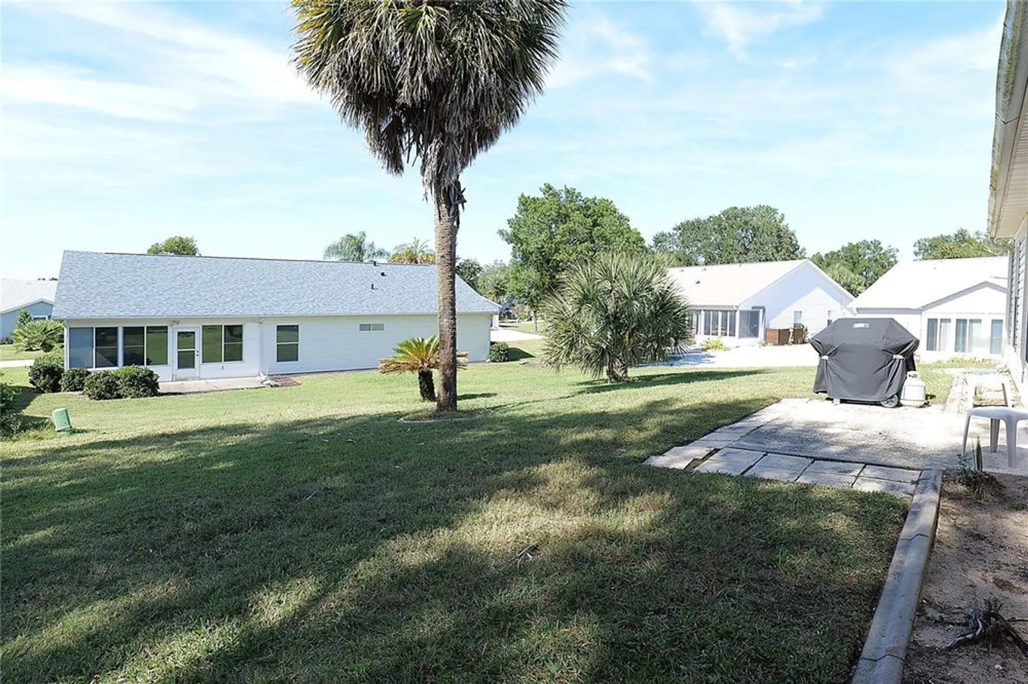 Property Slideshow image 6 of 47 | 25327 temple ct, Leesburg, FL, 34748