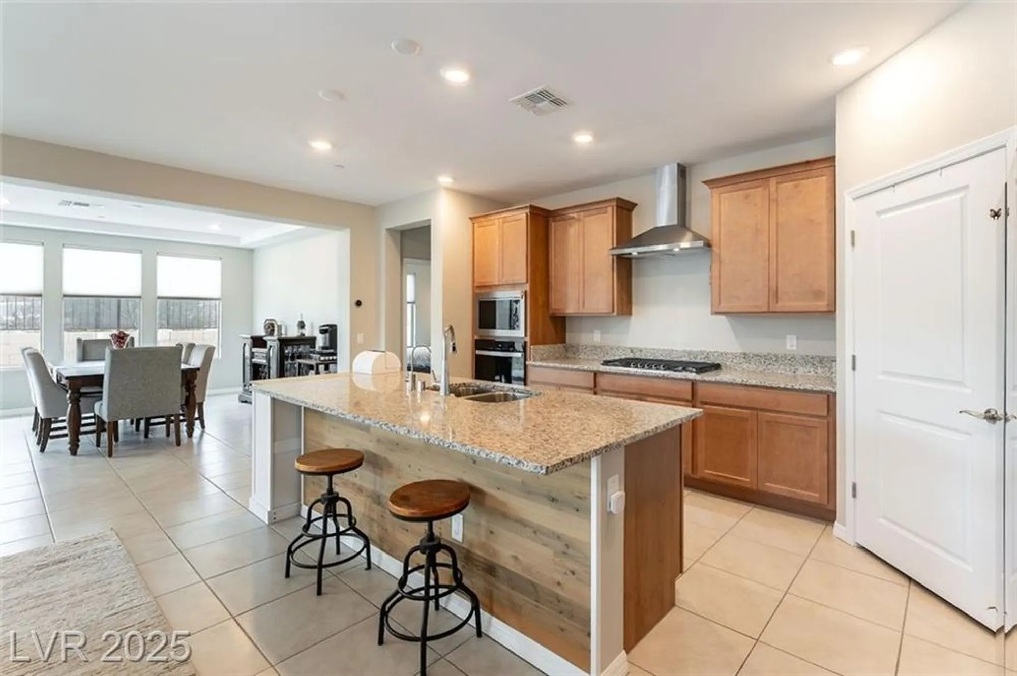 Property Slideshow image 10 of 30 | 127 crimson cactus ave, Henderson, NV, 89011