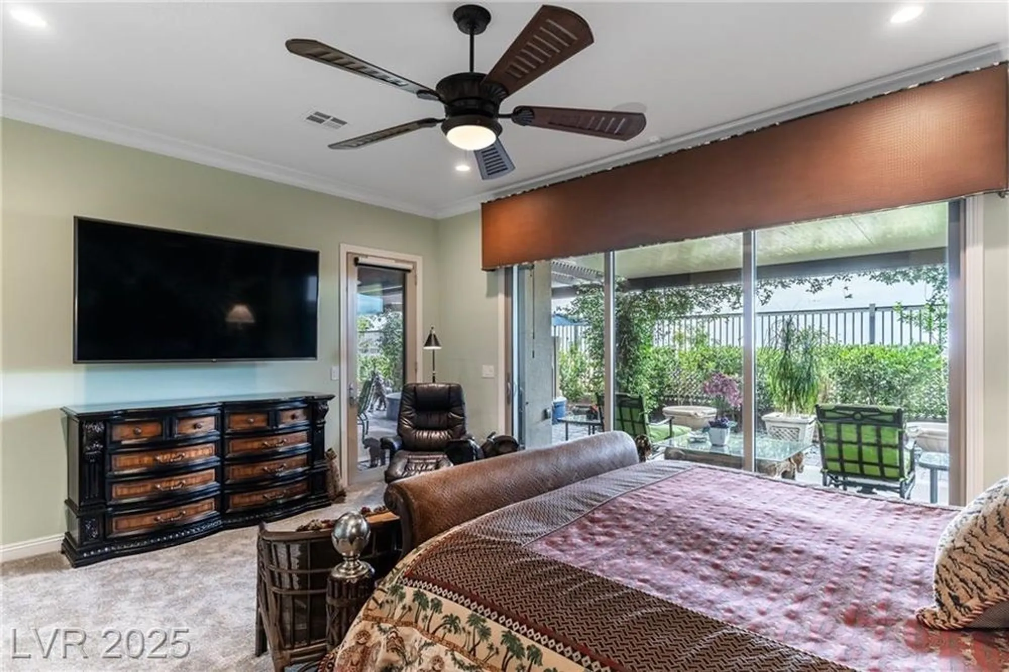 Property Slideshow image 28 of 93 | 6826 regency crest ave, Las Vegas, NV, 89148
