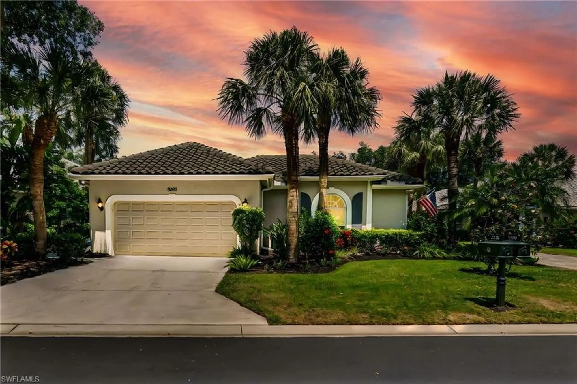 Property Slideshow image 18 of 19 | 3365 wildwood lake cir, Bonita Springs, FL, 34134