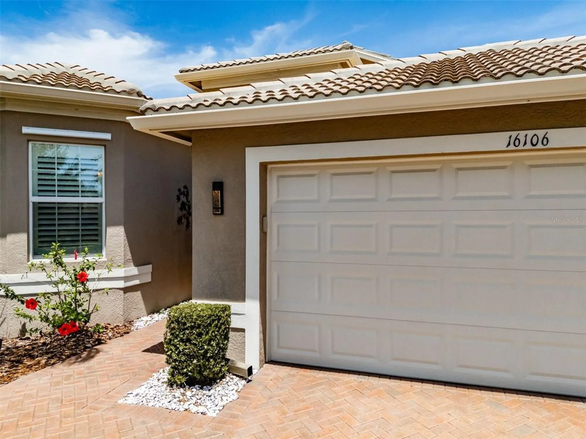 Property Slideshow image 8 of 100 | 16106 cedar key dr, Wimauma, FL, 33598