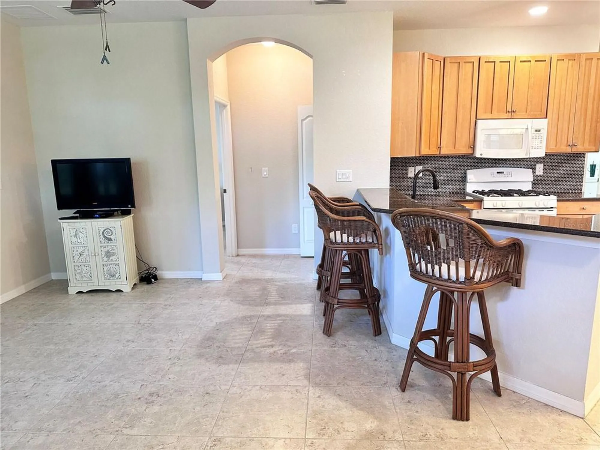 Property Slideshow image 5 of 25 | 2037 sifield greens way, Sun City Center, FL, 33573