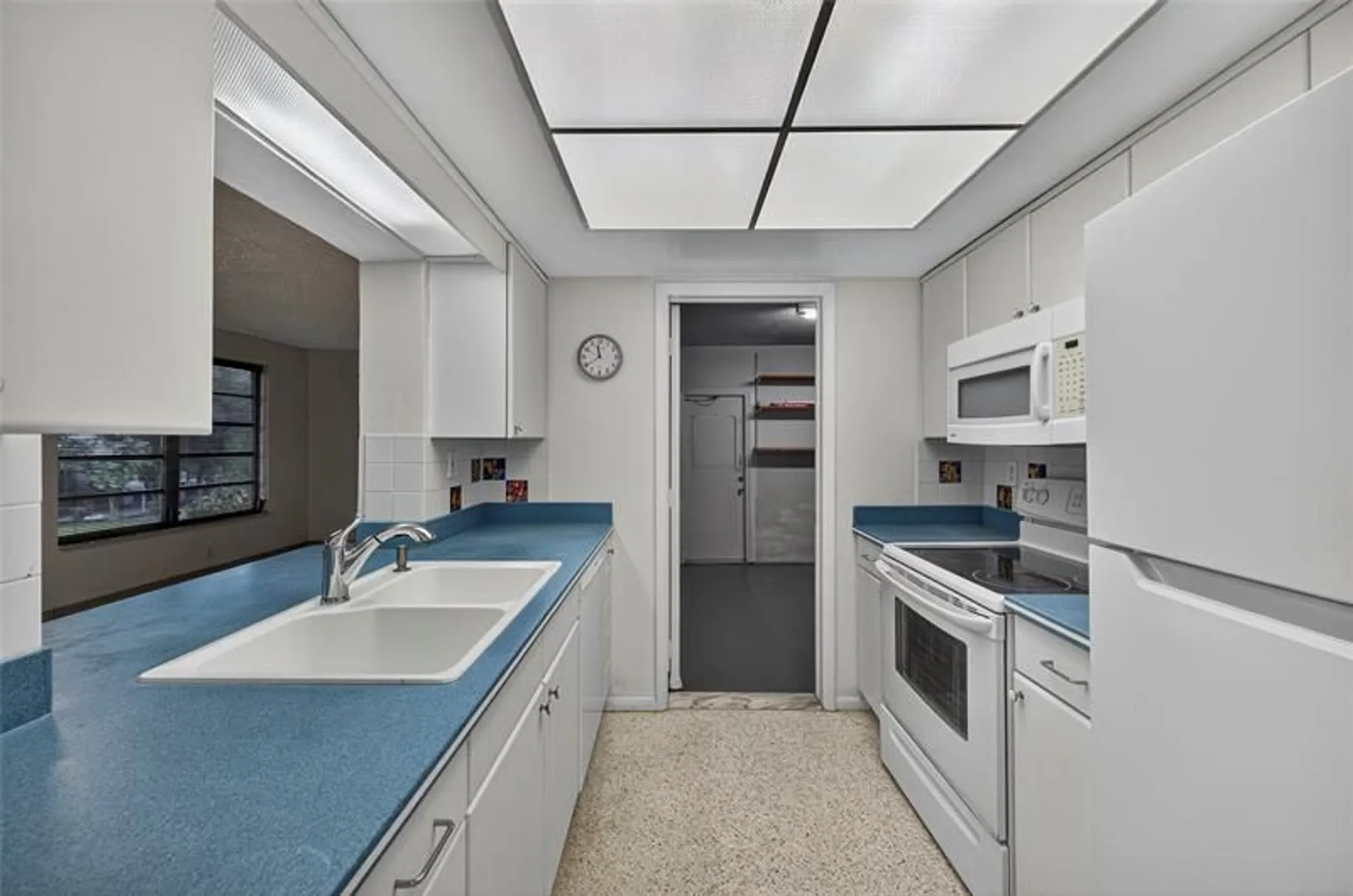 Property Slideshow image 19 of 67 | 2711 nw 4th ave, Pompano Beach, FL, 33064