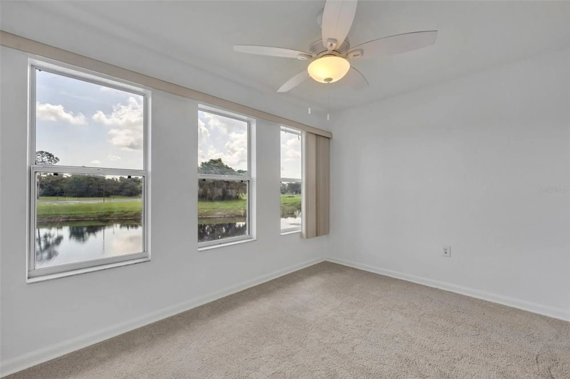 Property Slideshow image 10 of 43 | 19201 sandalwood dr # 19201, Wildwood, FL, 34785