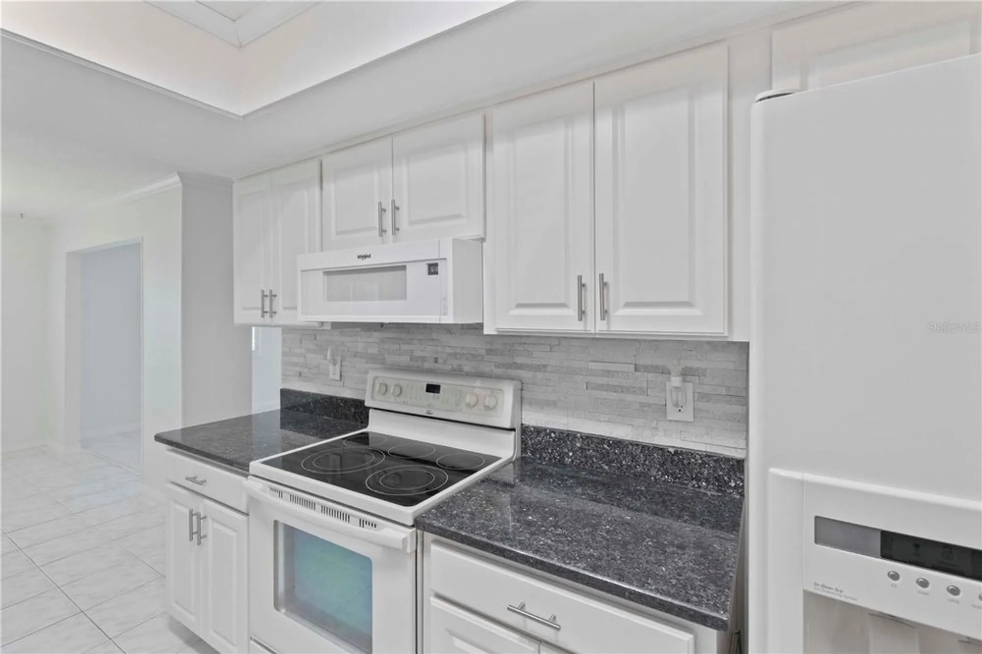 Property Slideshow image 19 of 55 | 2329 lancaster dr, Sun City Center, FL, 33573