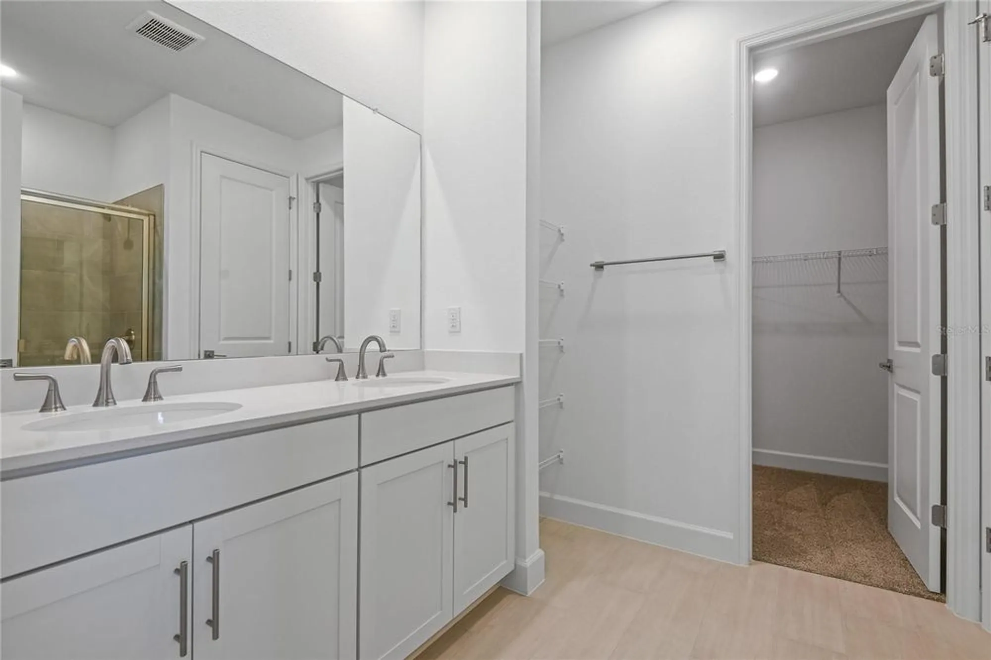 Property Slideshow image 13 of 33 | 9093 players dr, Weeki Wachee, FL, 34613