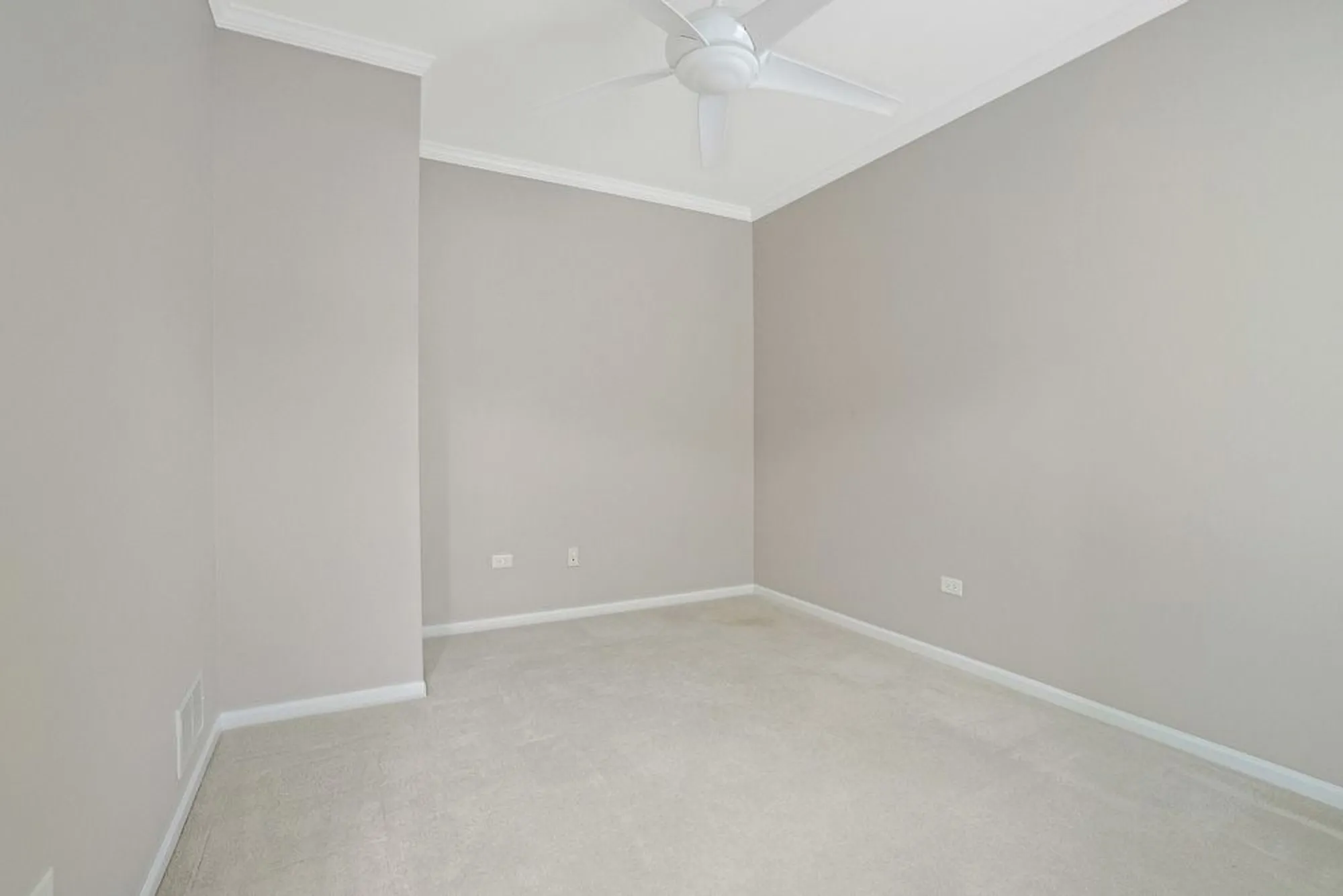 Property Slideshow image 19 of 25 | 13322 arboretum ln, Huntley, IL, 60142