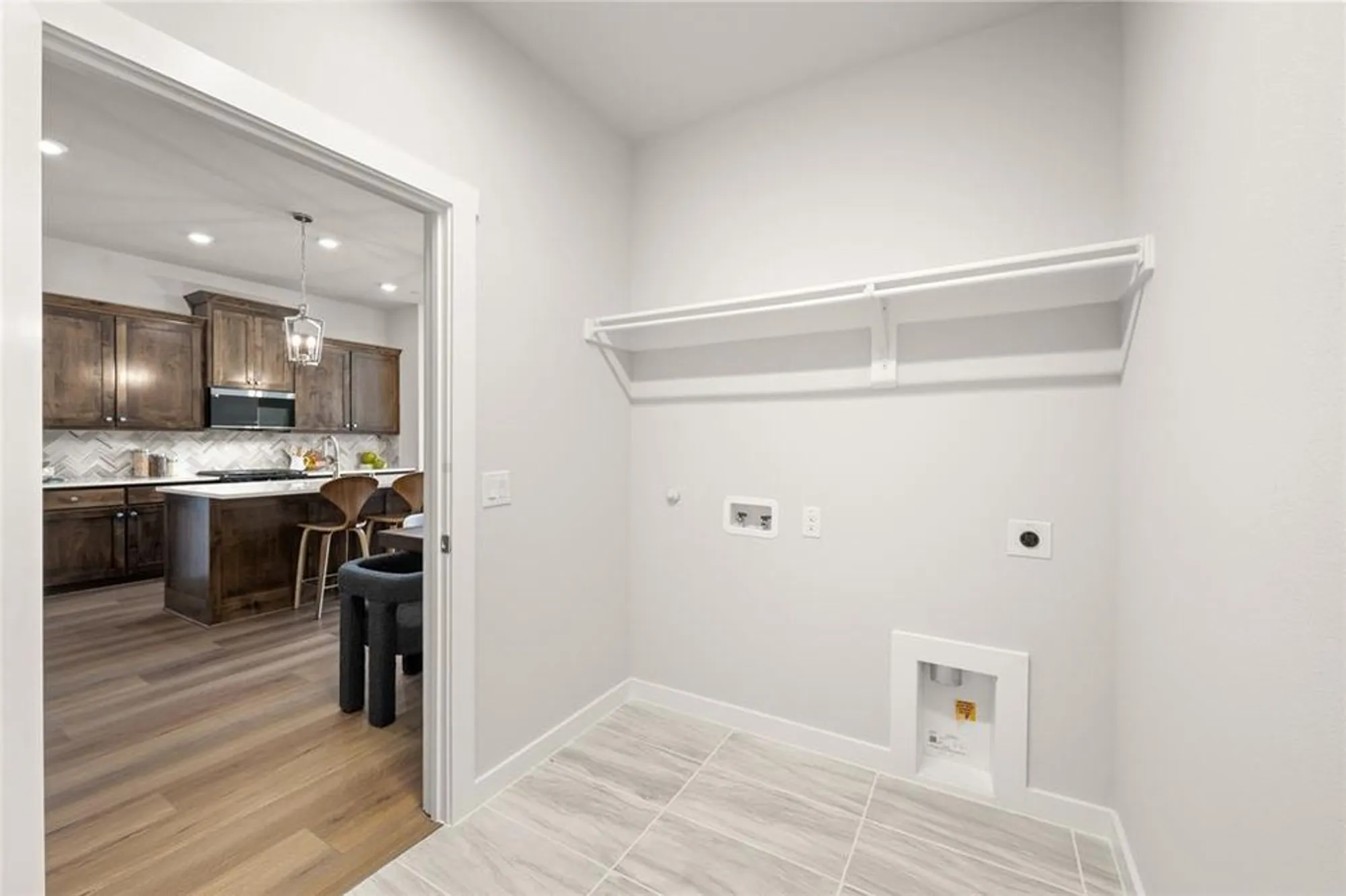 Property Slideshow image 15 of 26 | 2621 st helena ln, Grand Prairie, TX, 75054