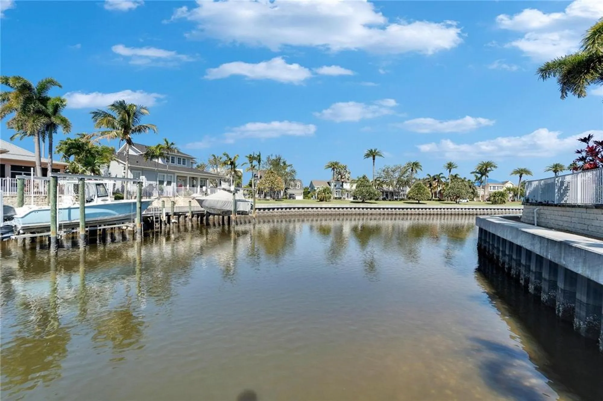 Property Slideshow image 24 of 99 | 5616 seagrass pl, Apollo Beach, FL, 33572