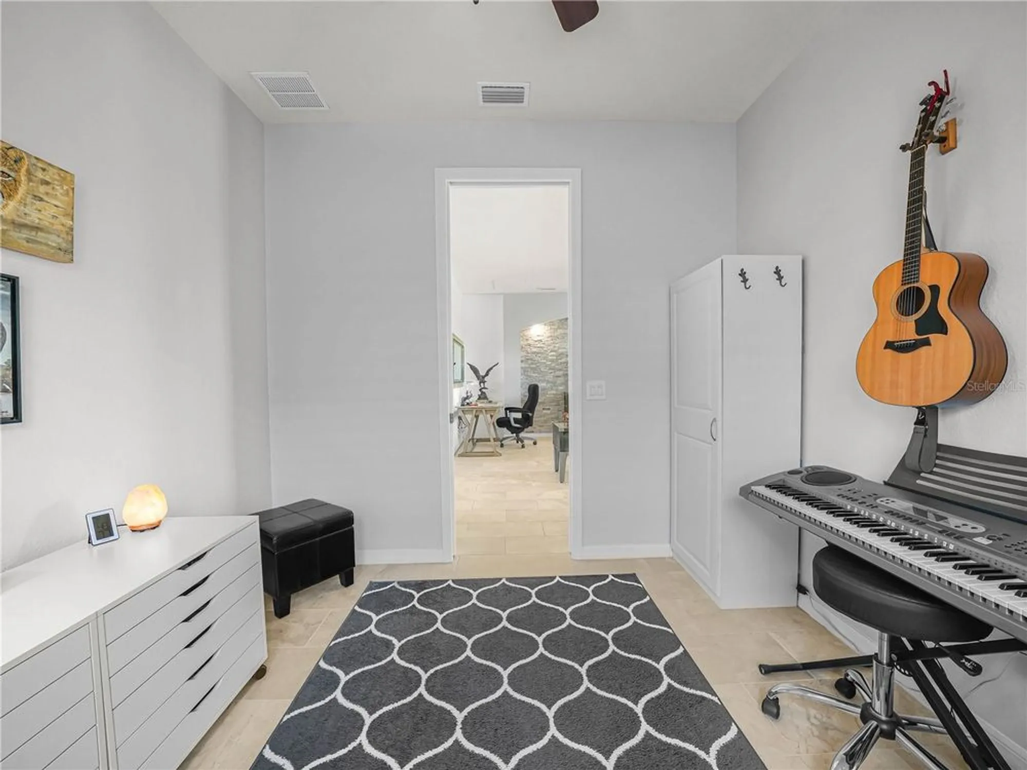 Property Slideshow image 17 of 68 | 1069 sawgrass dr, Winter Haven, FL, 33884