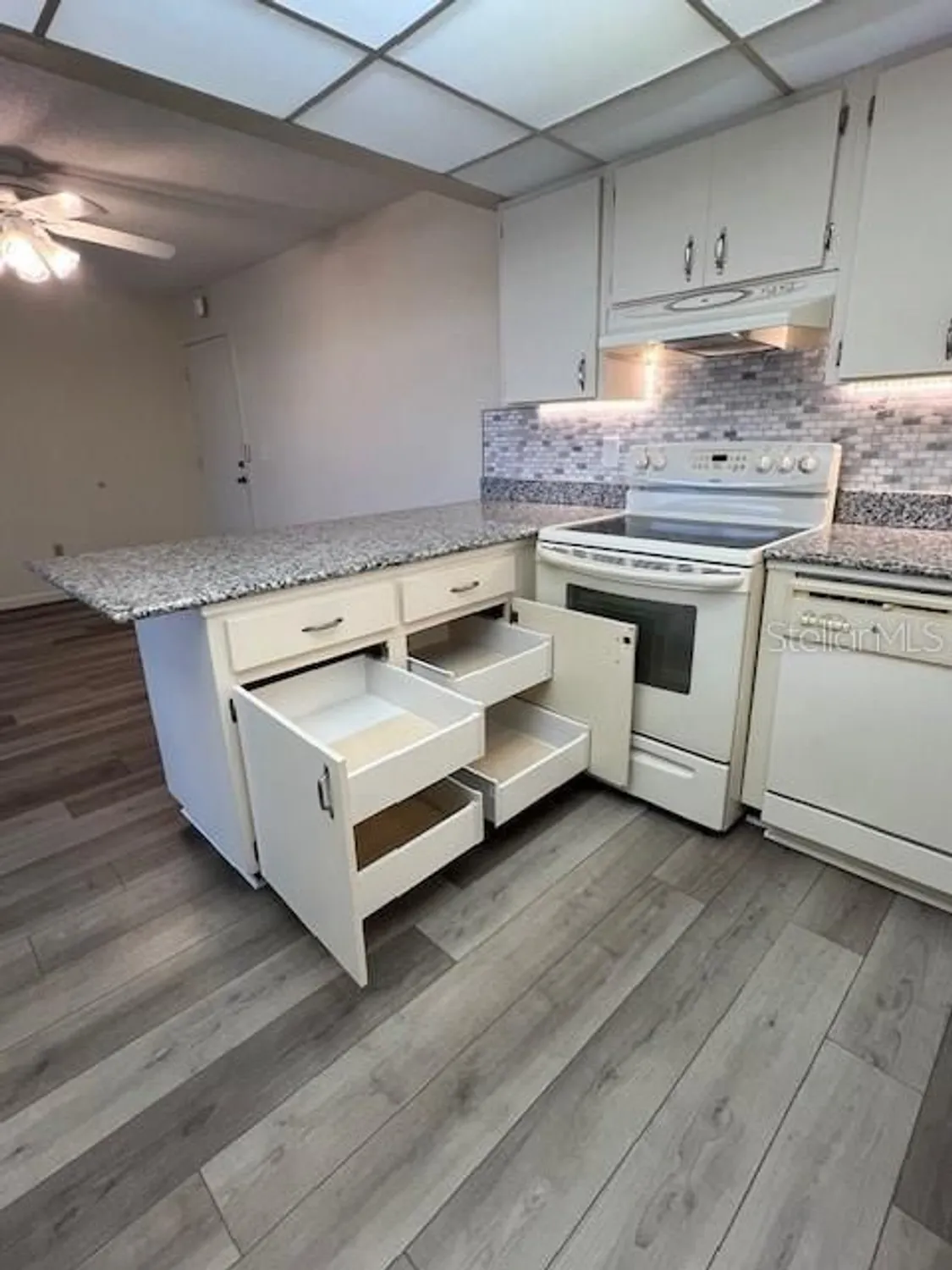 Property Slideshow image 5 of 27 | 21260 brinson ave 211, Port Charlotte, FL, 33952