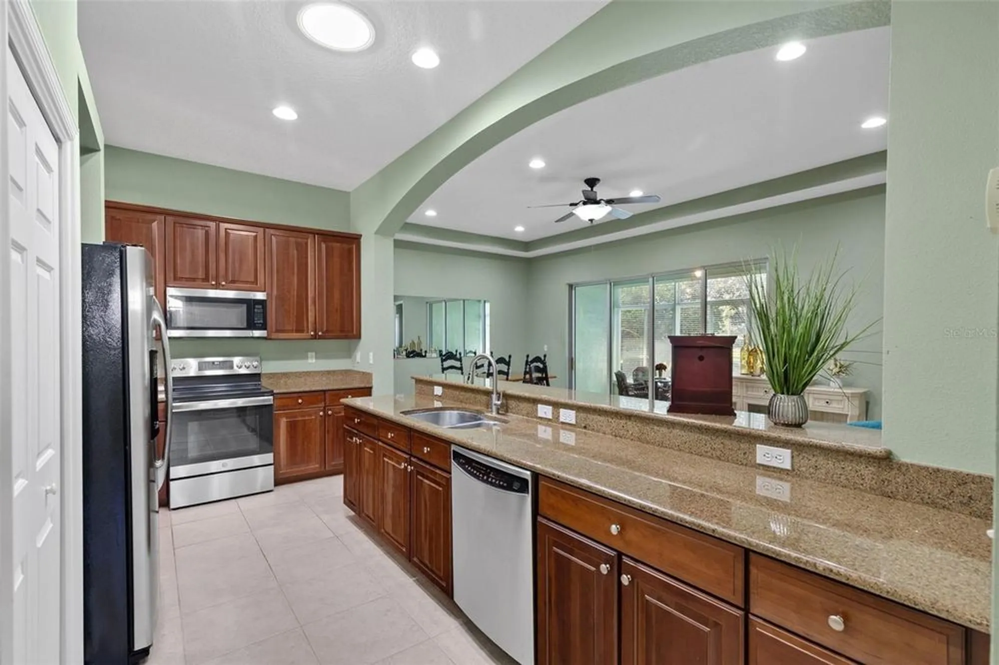 Property Slideshow image 38 of 64 | 2404 kensington greens dr, Sun City Center, FL, 33573