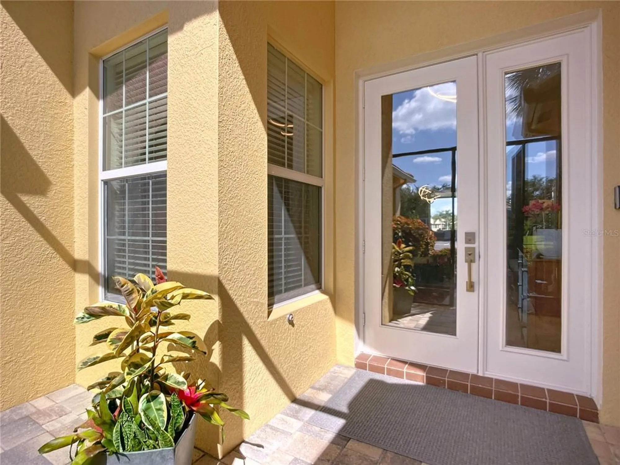 Property Slideshow image 3 of 74 | 16244 diamond bay dr, Wimauma, FL, 33598