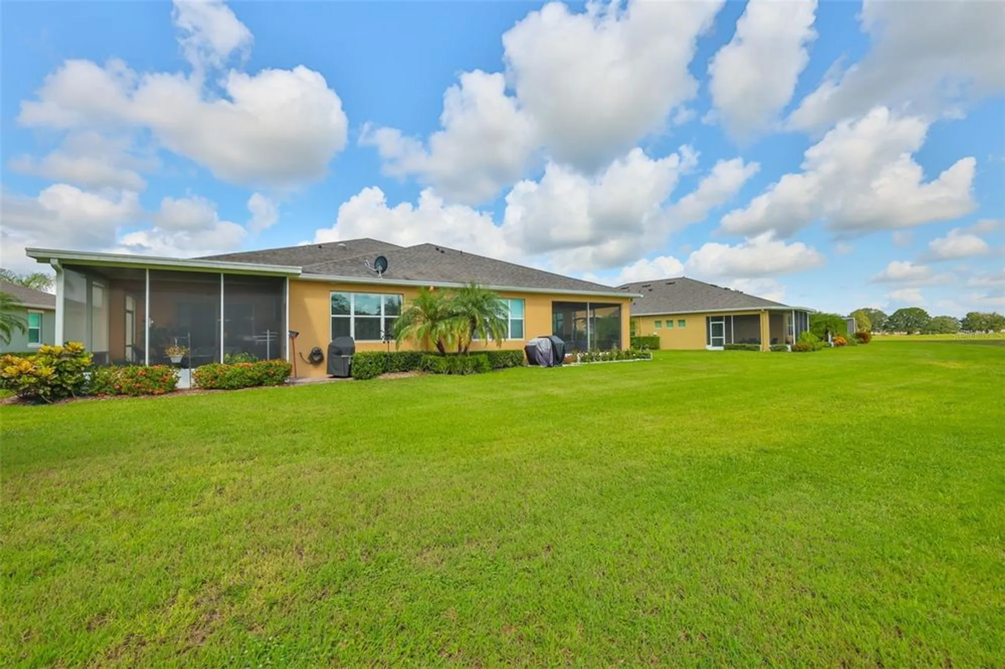 Property Slideshow image 34 of 45 | 658 chipper dr, Sun City Center, FL, 33573