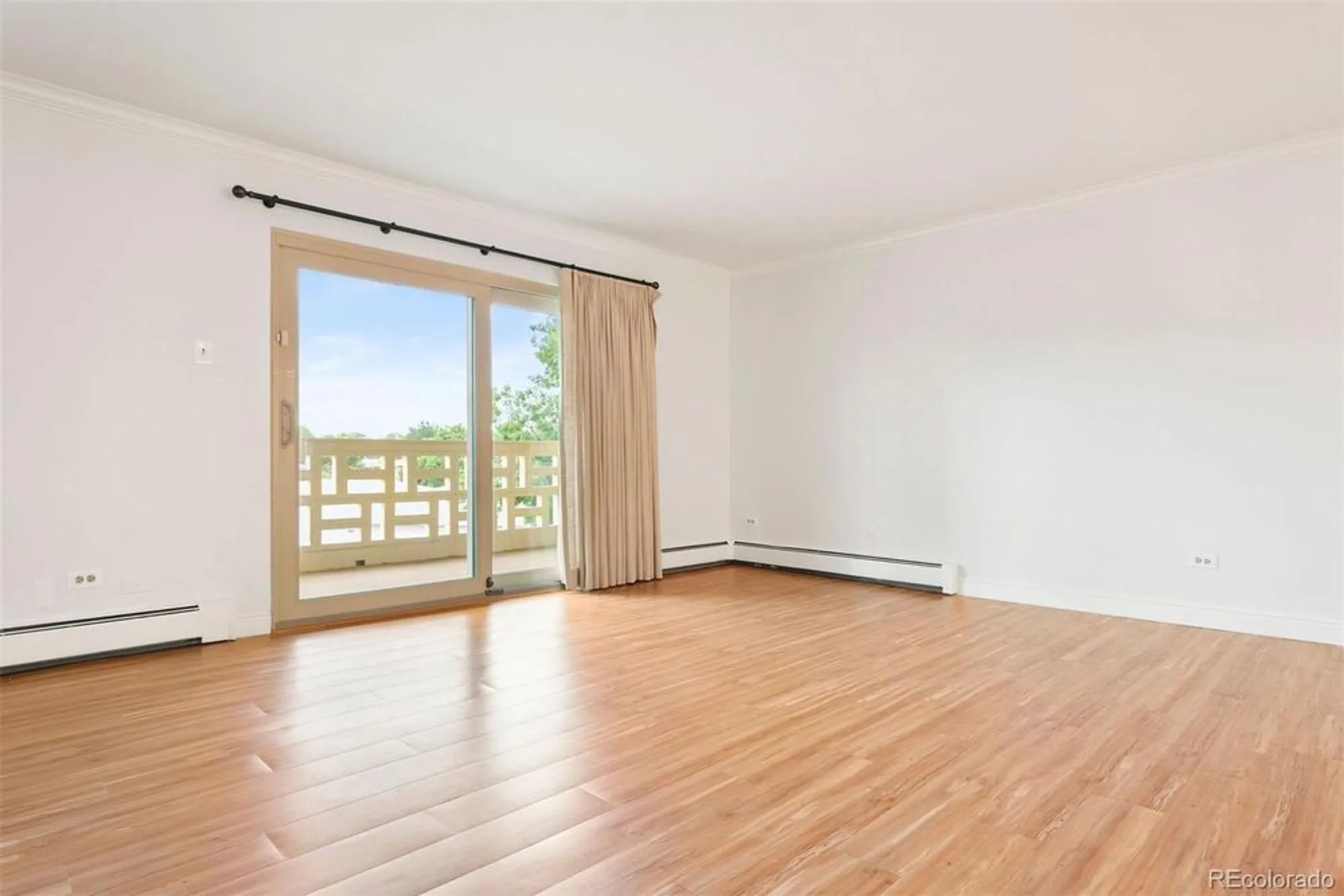 Property Slideshow image 15 of 44 | 695 s alton way unit 9c, Denver, CO, 80247