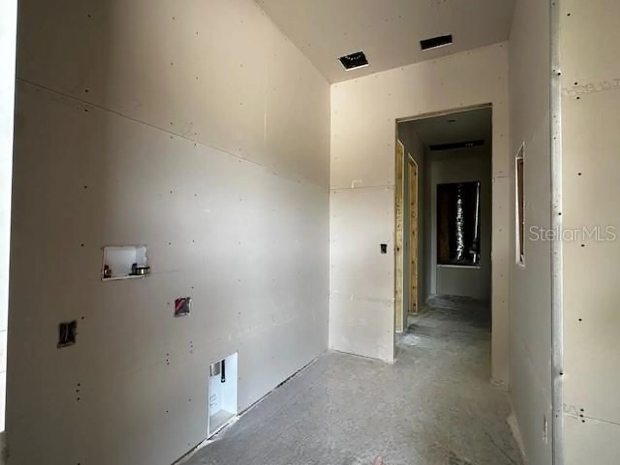 Property Slideshow image 16 of 25 | 422 junonia blvd, New Smyrna Beach, FL, 32168