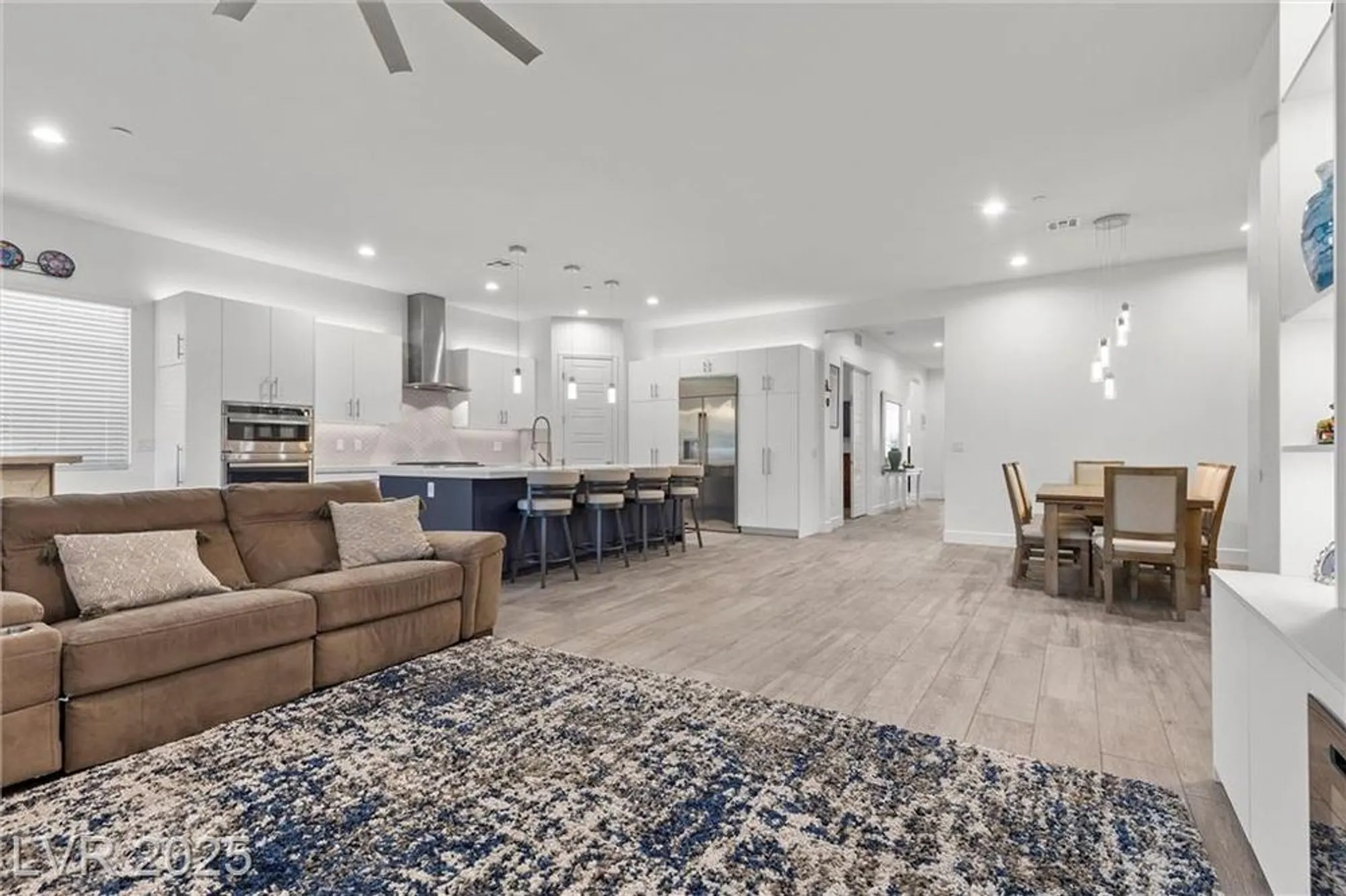 Property Slideshow image 18 of 55 | 12476 heritage bend dr, Las Vegas, NV, 89138