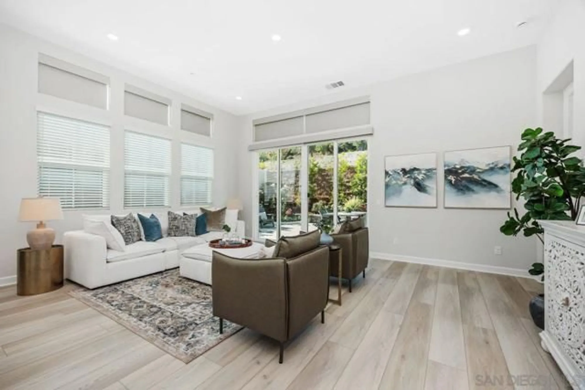 Property Slideshow image 13 of 37 | 12609 elizabeth way, San Diego, CA, 92129