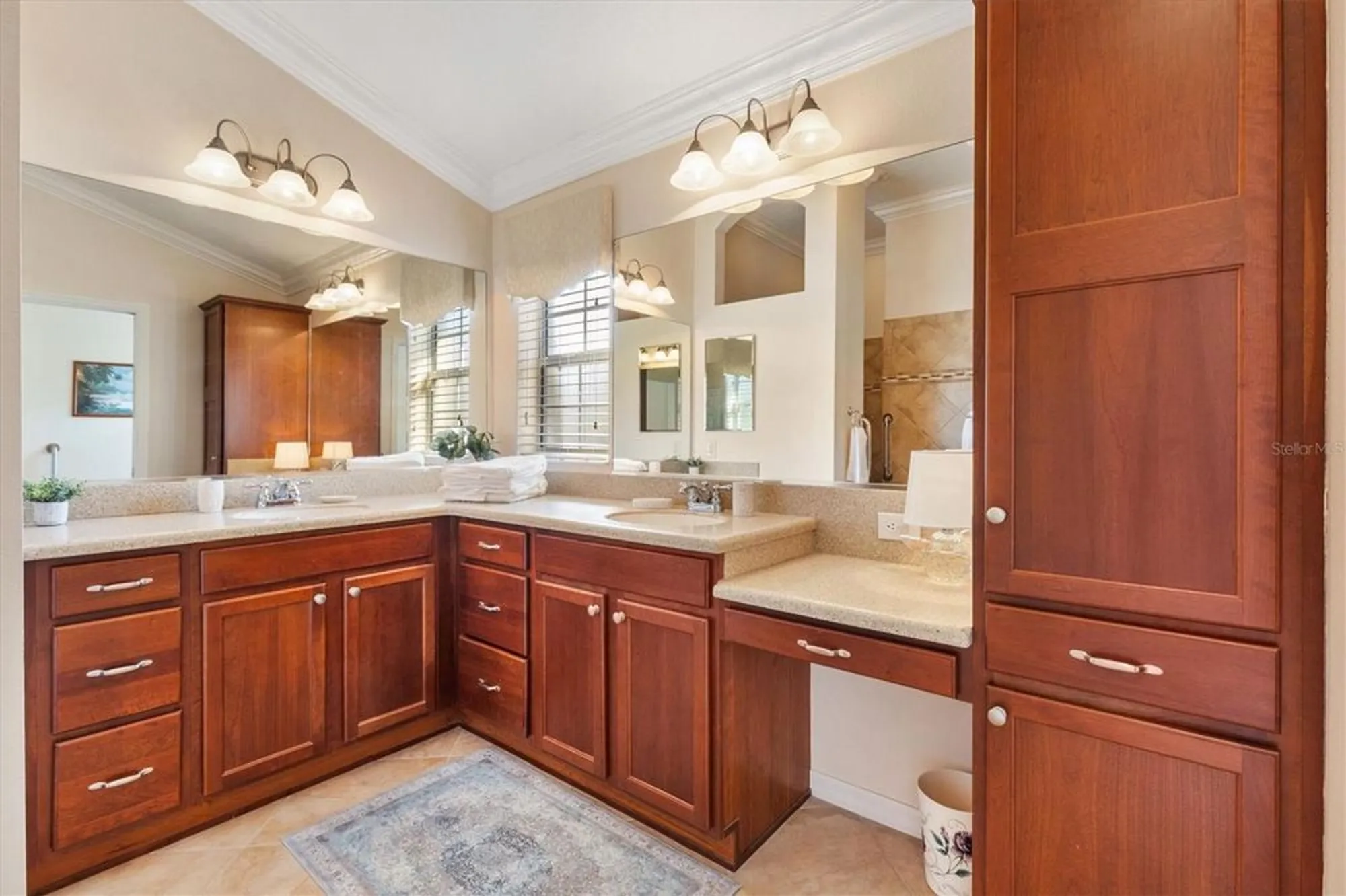 Property Slideshow image 19 of 35 | 933 folkstone way, The Villages, FL, 32162