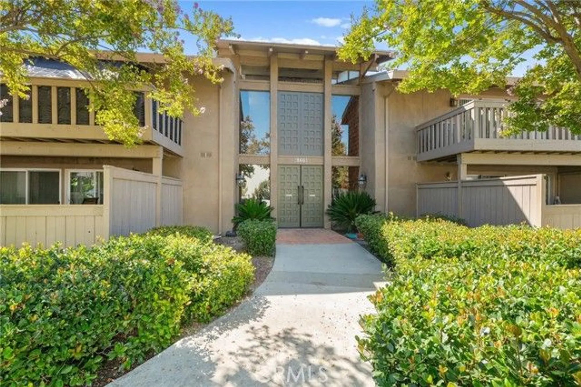 Property Slideshow image 1 of 23 | 28661 via las flores, Murrieta, CA, 92563