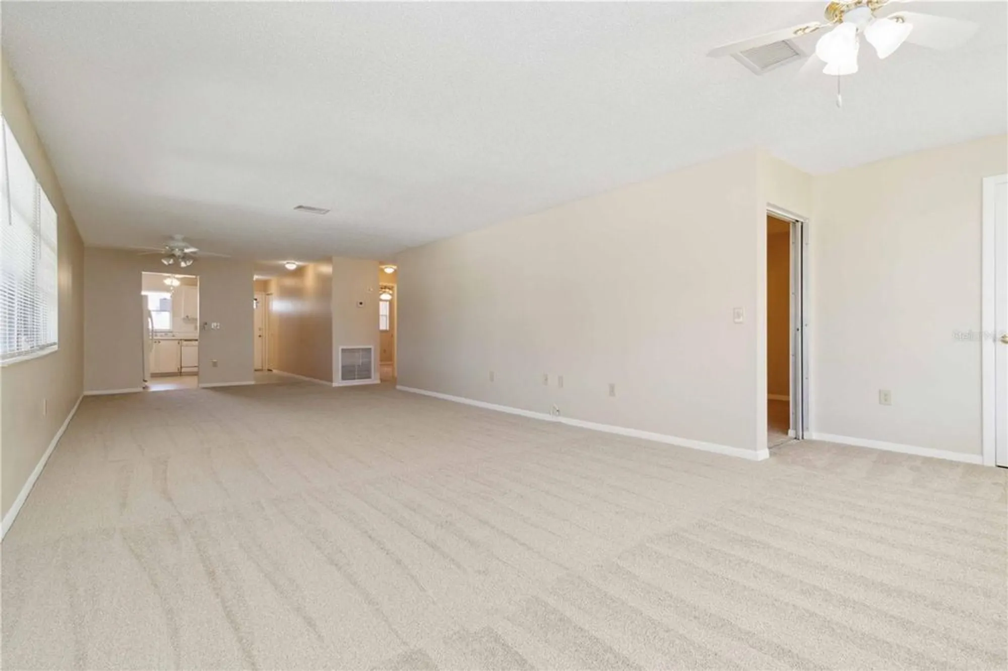 Property Slideshow image 10 of 30 | 5623 80th st n unit 202, St Petersburg, FL, 33709