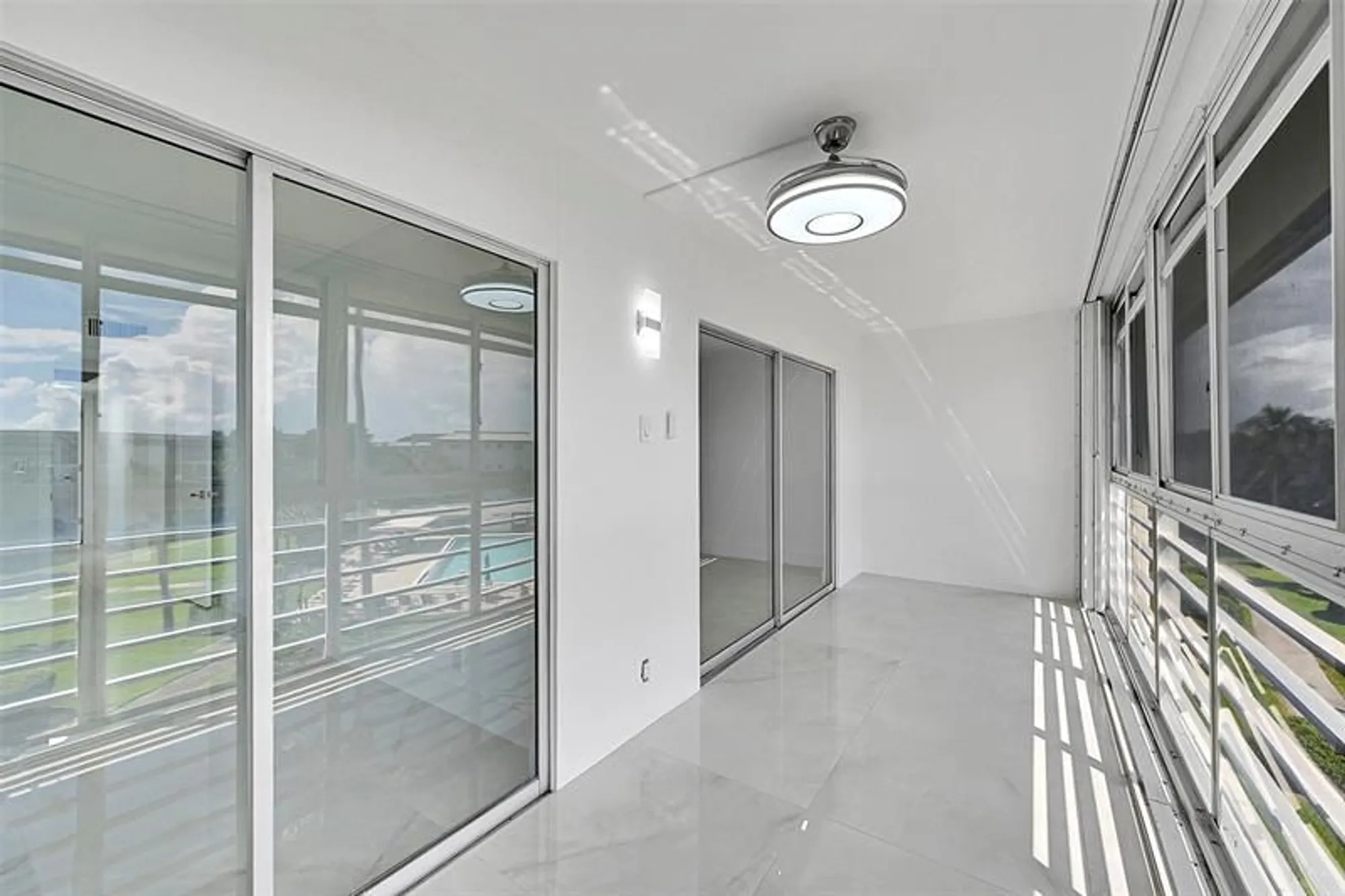 Property Slideshow image 20 of 65 | 2901 victoria cir m4, Coconut Creek, FL, 33066