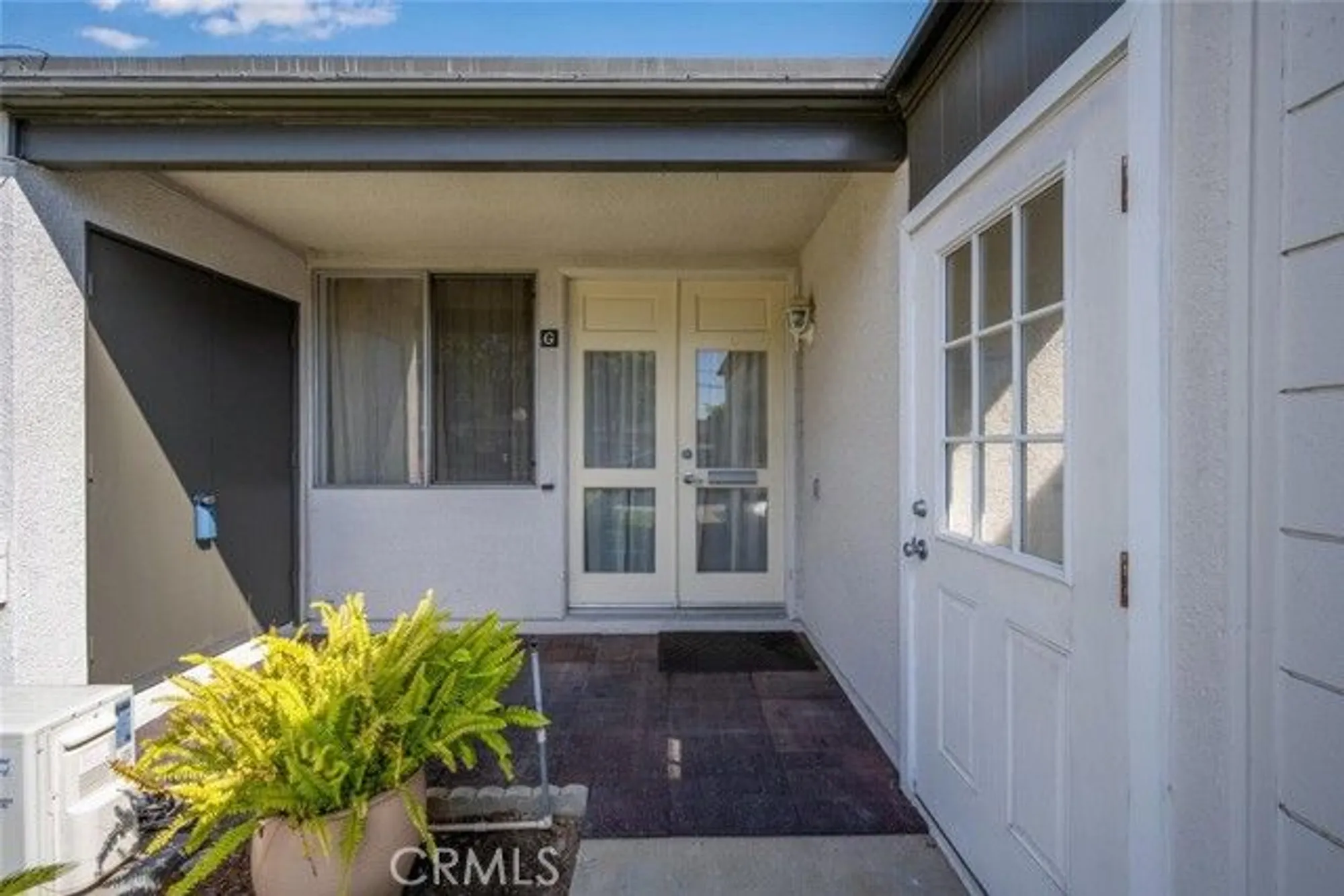 Property Slideshow image 4 of 42 | 13120 del monte dr apt 47g, Seal Beach, CA, 90740