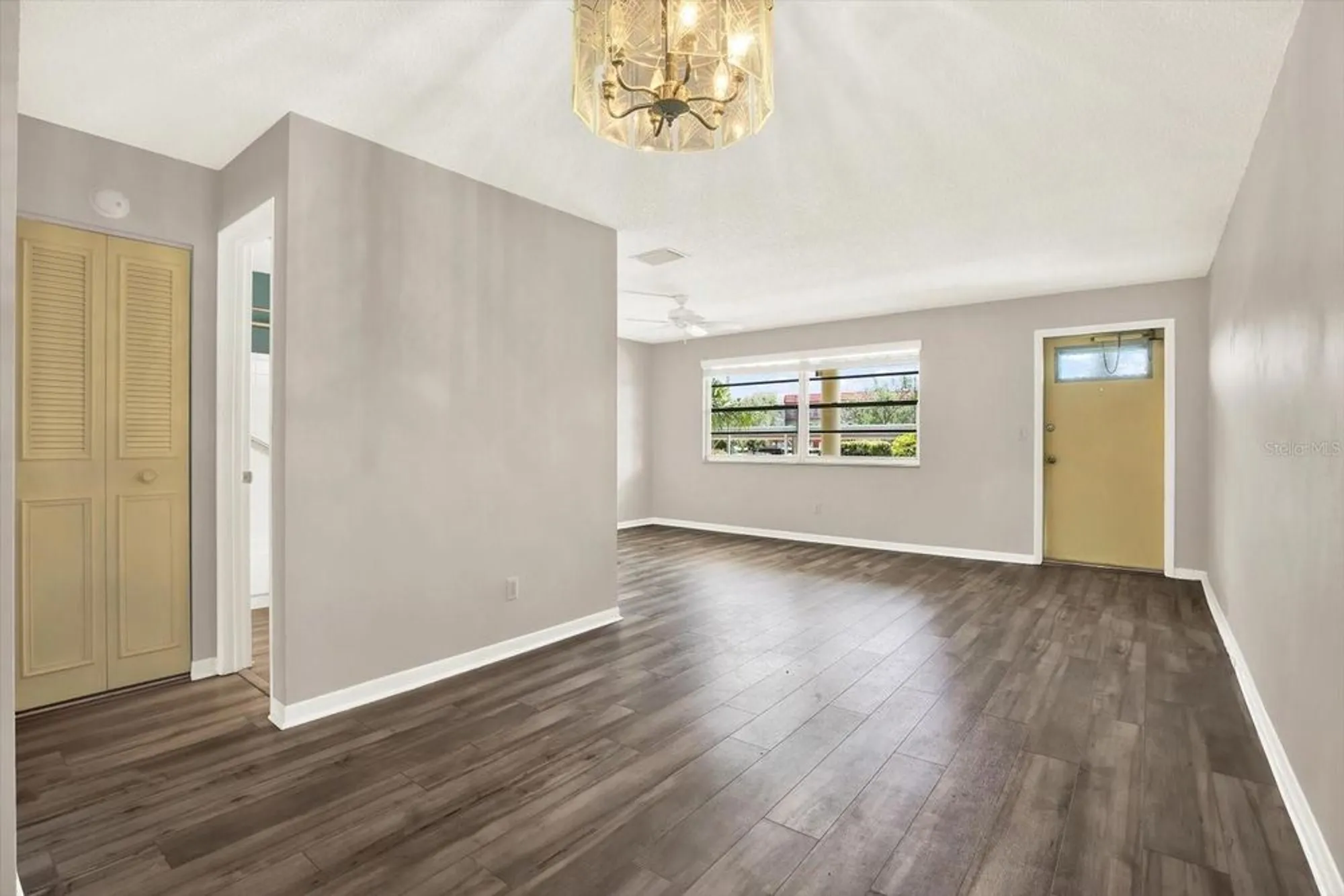 Property Slideshow image 7 of 32 | 2960 59th st 108, Gulfport, FL, 33707