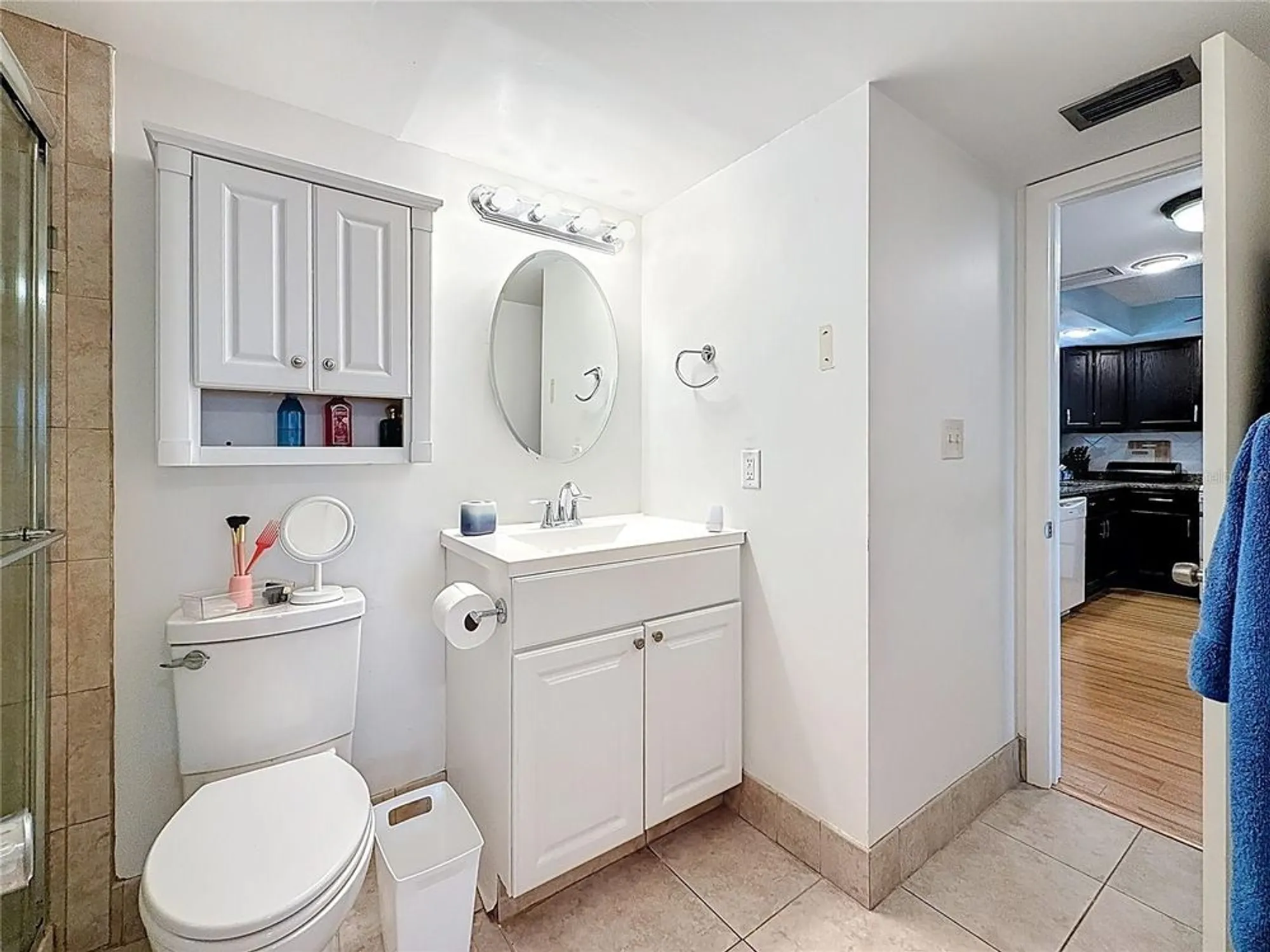 Property Slideshow image 31 of 61 | 4725 cove cir apt 908, St Petersburg, FL, 33708