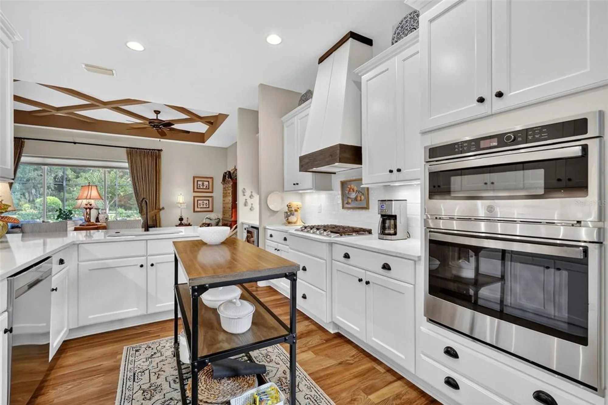 Property Slideshow image 4 of 73 | 8464 bridgeport bay cir, Mount Dora, FL, 32757