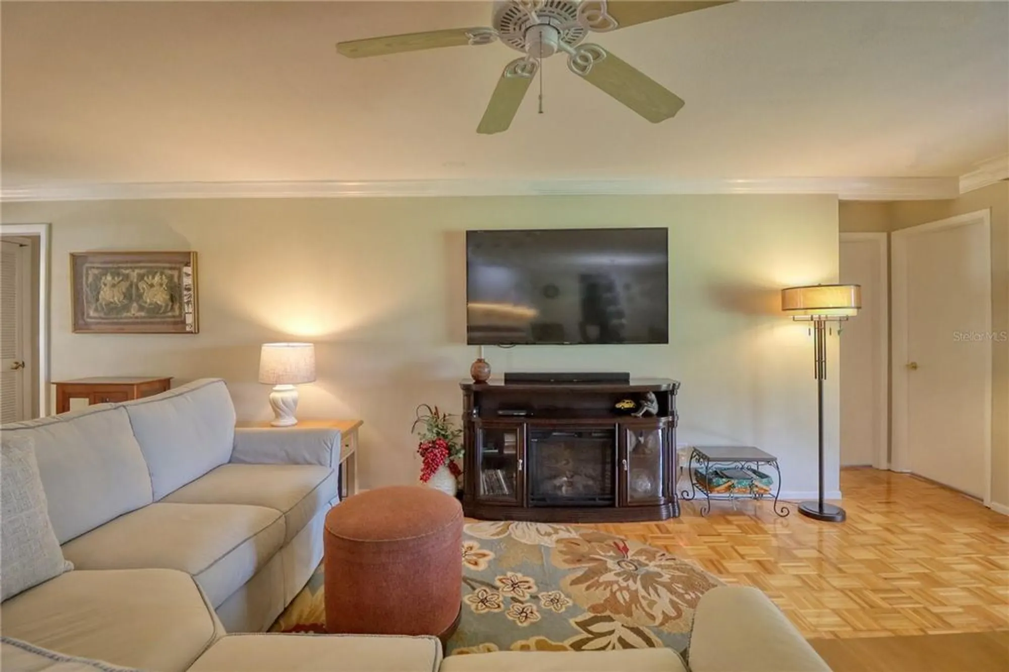 Property Slideshow image 11 of 77 | 7149 fairway bend cir, Sarasota, FL, 34243