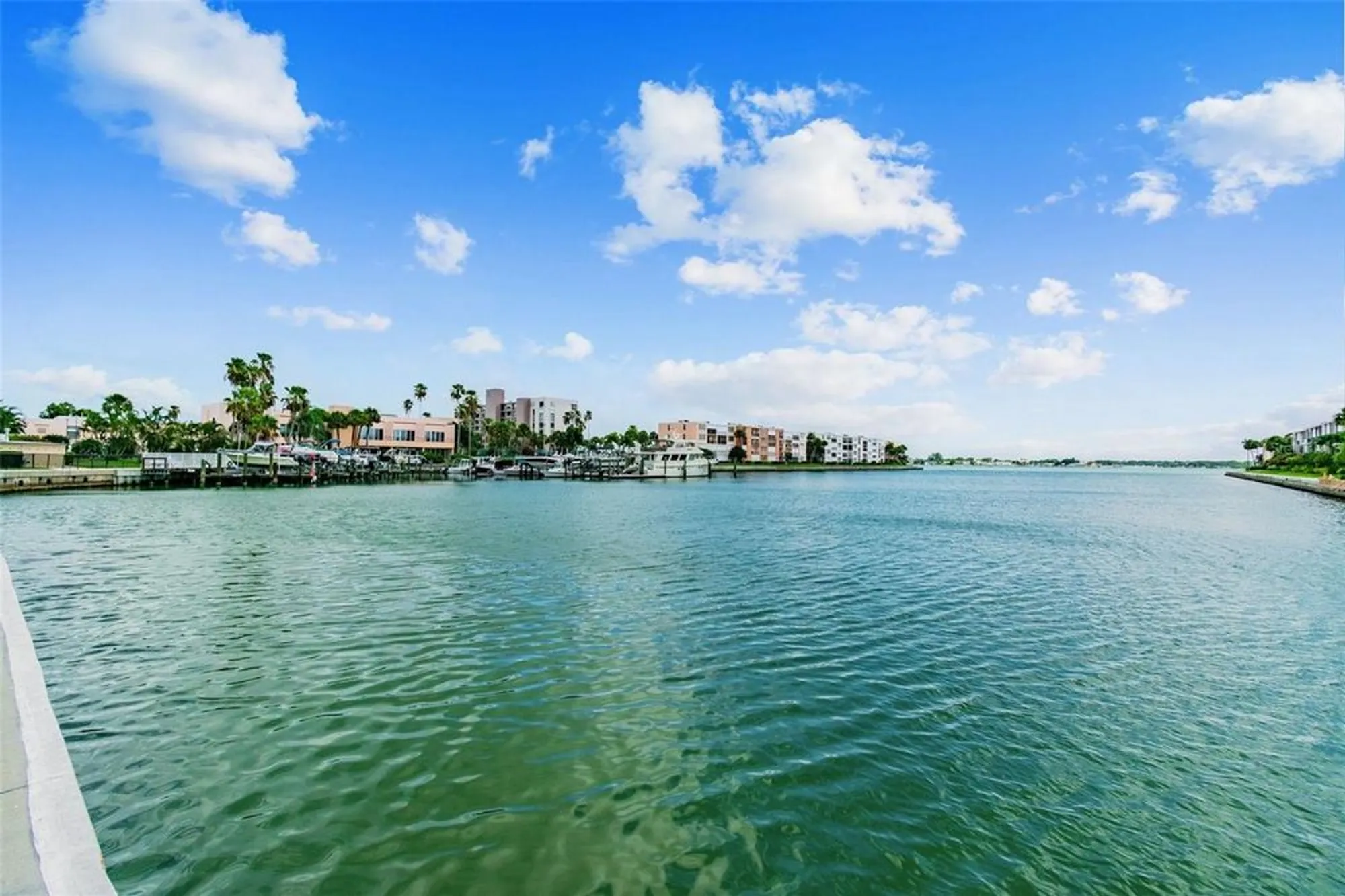 Property Slideshow image 60 of 93 | 7400 sun island dr 207, South Pasadena, FL, 33707