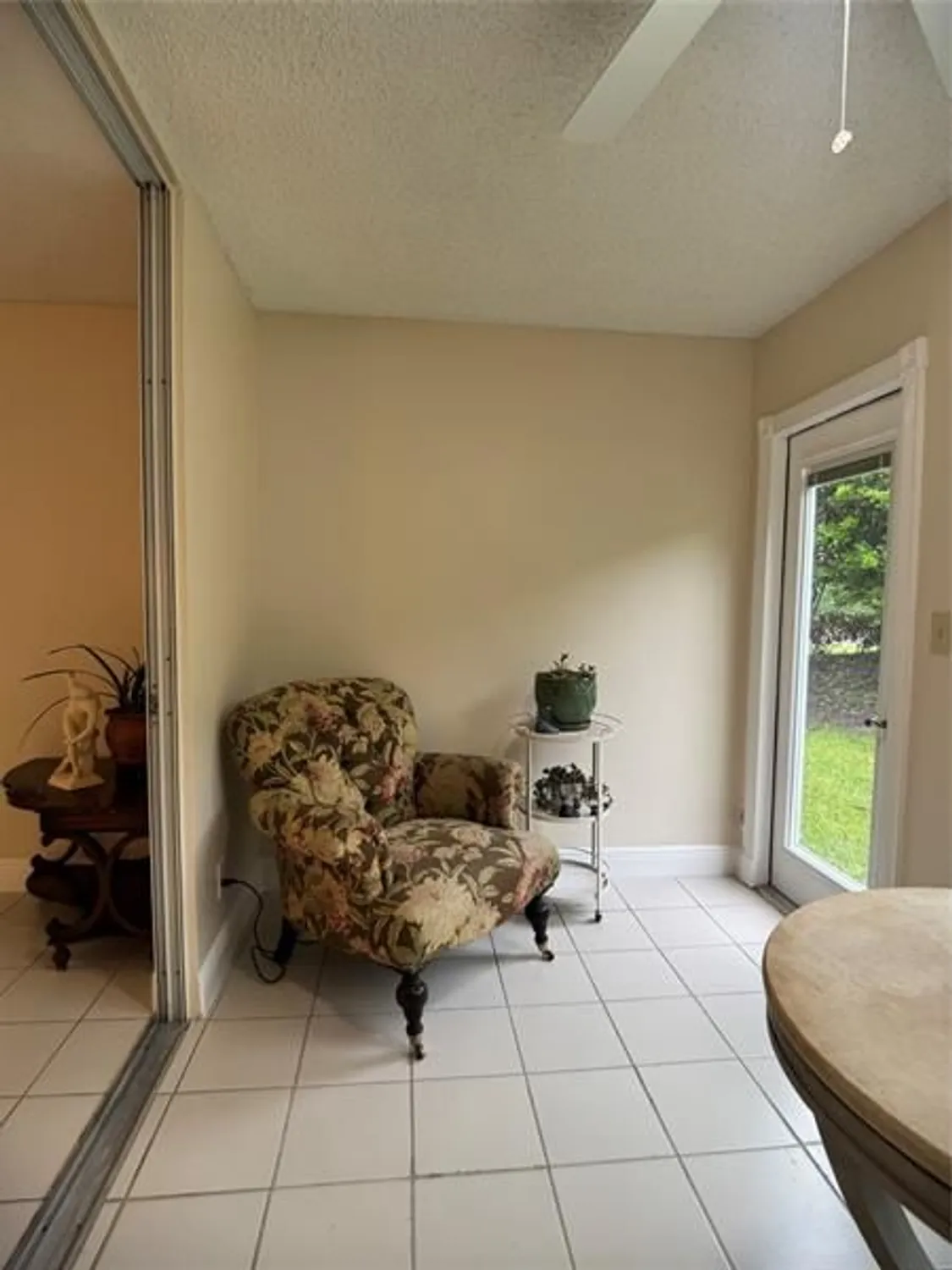 Property Slideshow image 29 of 36 | 9245 flynn cir apt 8, Boca Raton, FL, 33496