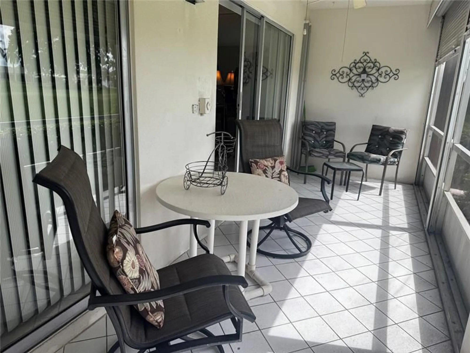 Property Slideshow image 10 of 58 | 3302 aruba way m1, Coconut Creek, FL, 33066