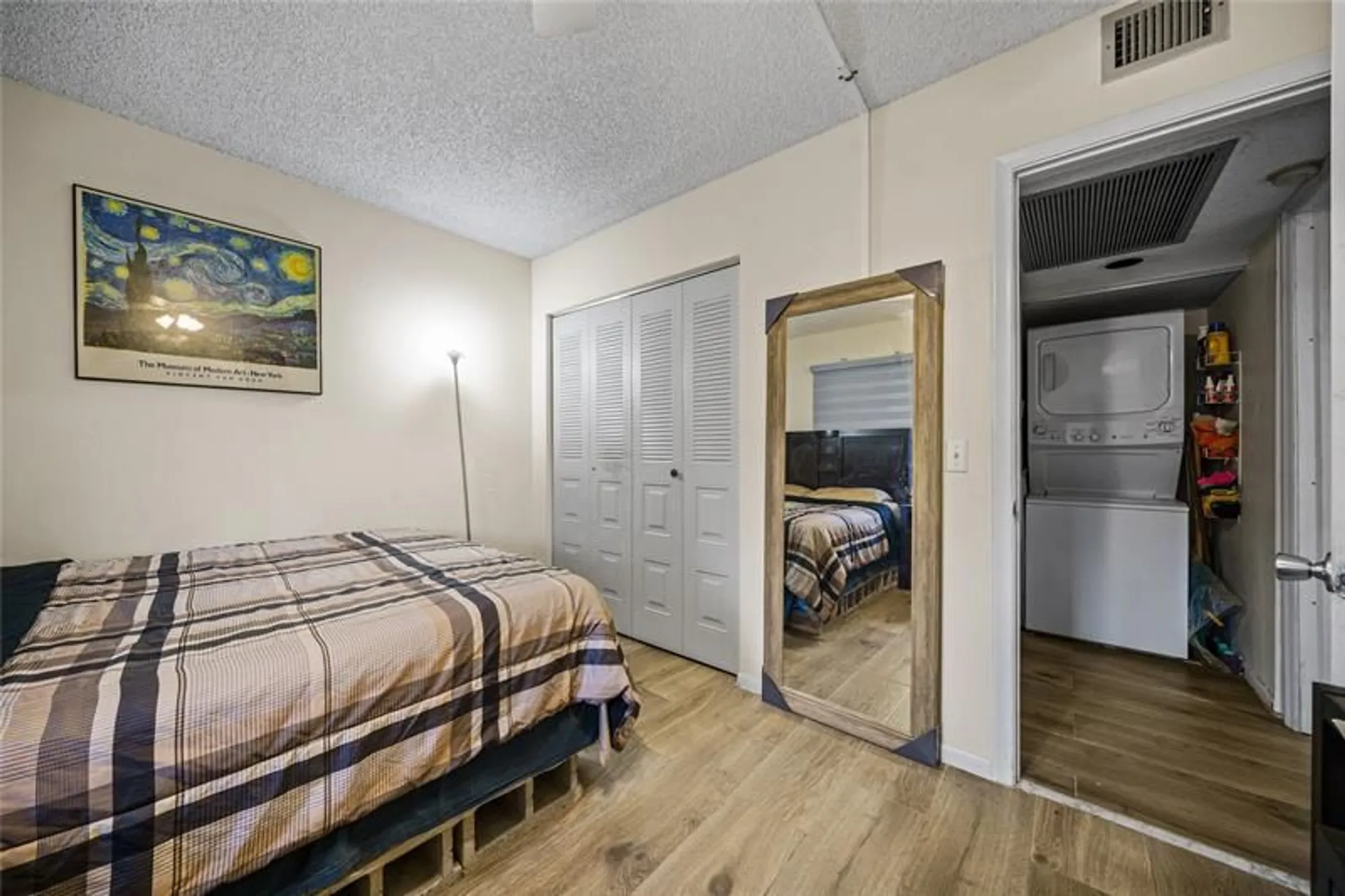 Property Slideshow image 24 of 36 | 800 sw 125th way apt 202, Pembroke Pines, FL, 33027