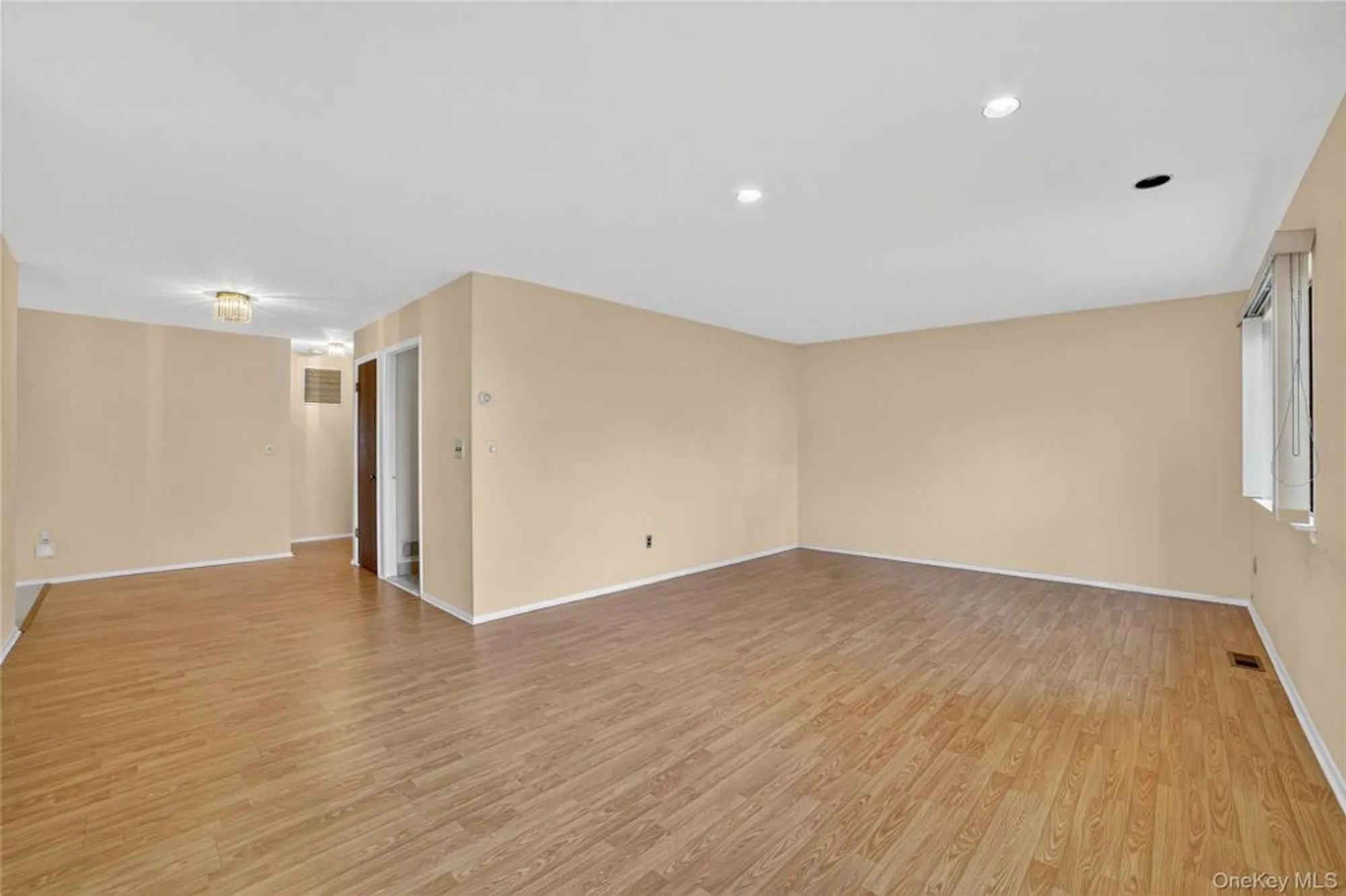 Property Slideshow image 3 of 48 | 117 village rd d, Yorktown Heights, NY, 10598