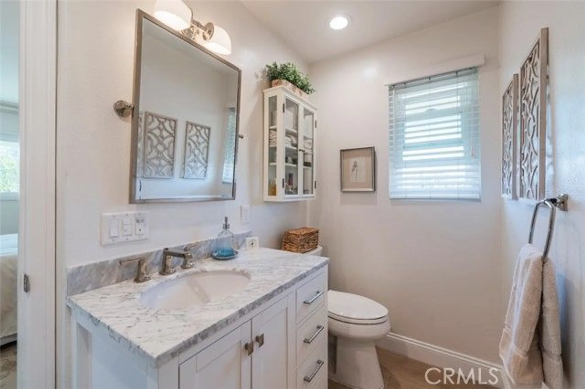 Property Slideshow image 14 of 38 | 23009 nadine cir b, Torrance, CA, 90505