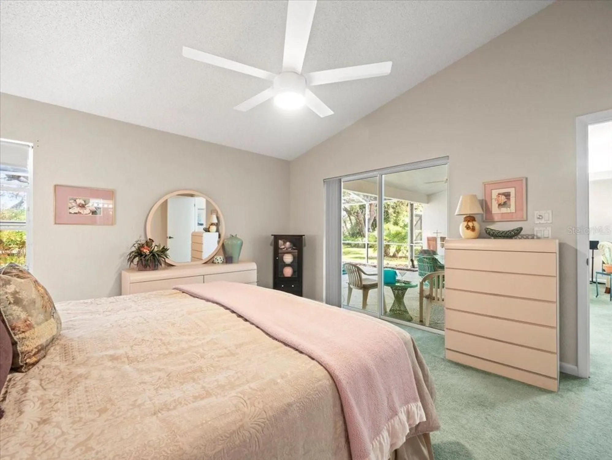 Property Slideshow image 29 of 58 | 9355 french quarters cir, Weeki Wachee, FL, 34613