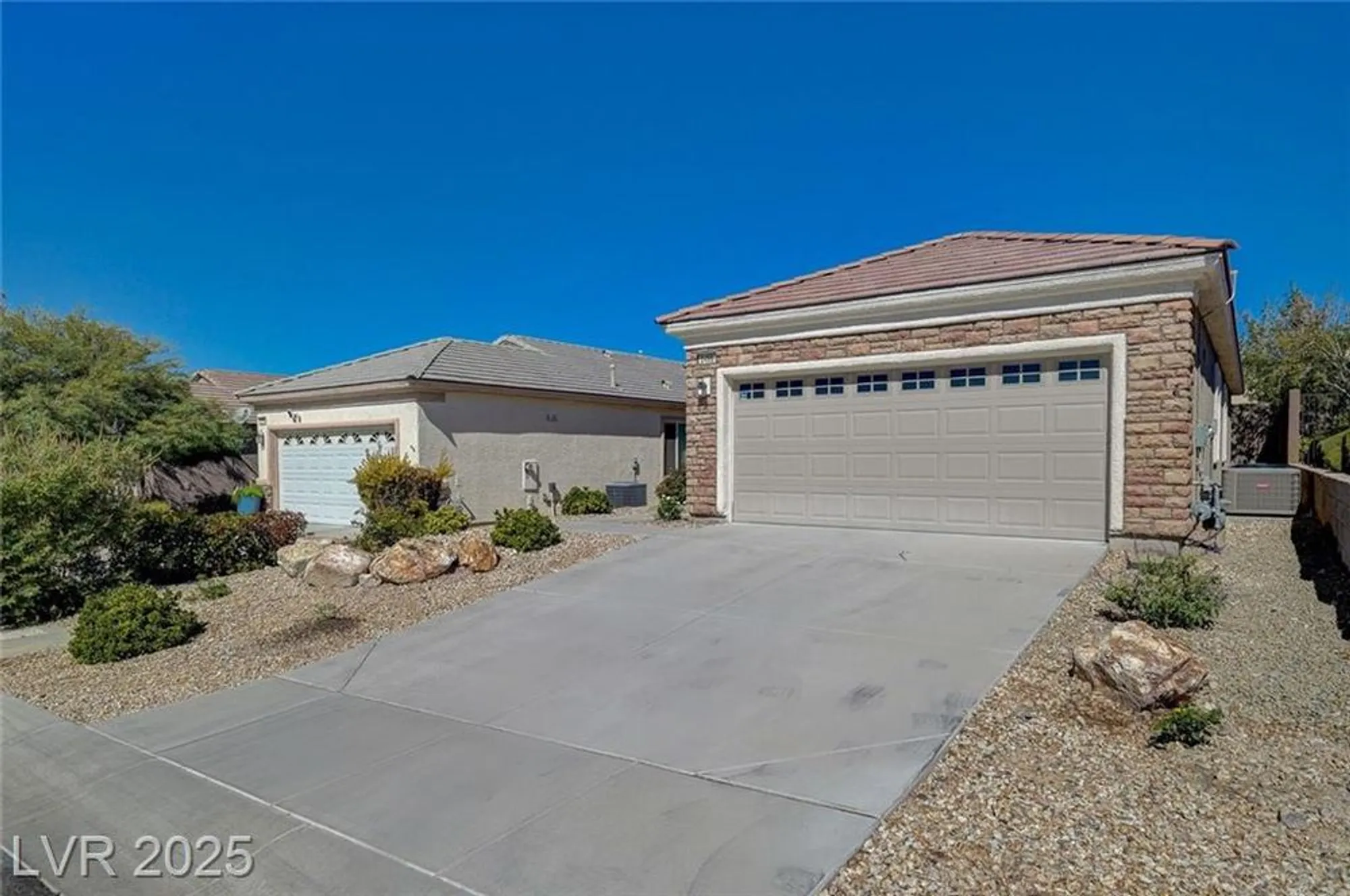 Property Slideshow image 4 of 61 | 2496 serene moon dr, Henderson, NV, 89044