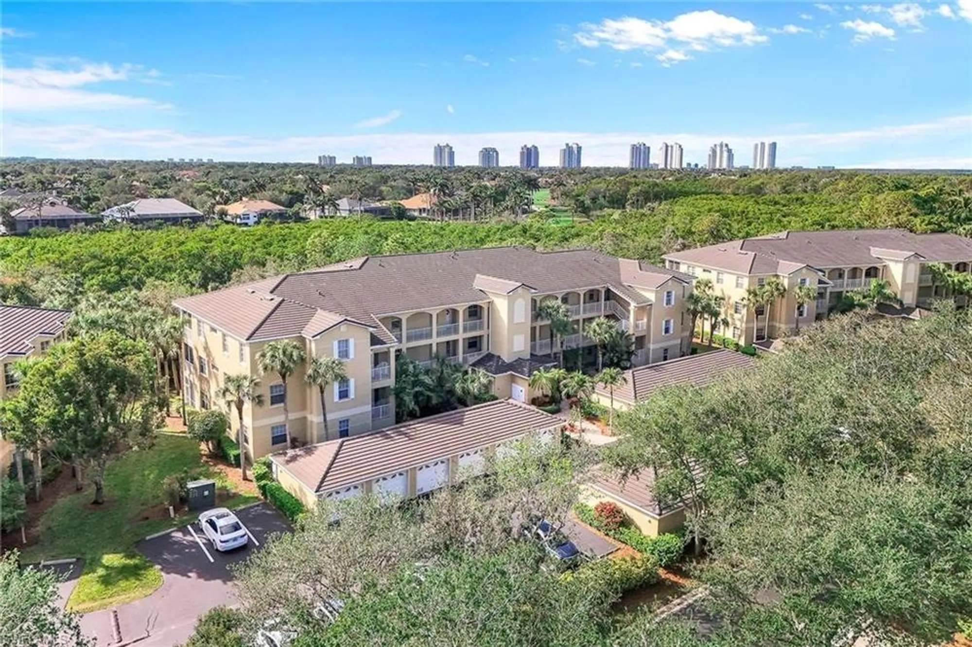 Property Slideshow image 28 of 32 | 3461 pointe creek ct 102, Bonita Springs, FL, 34134