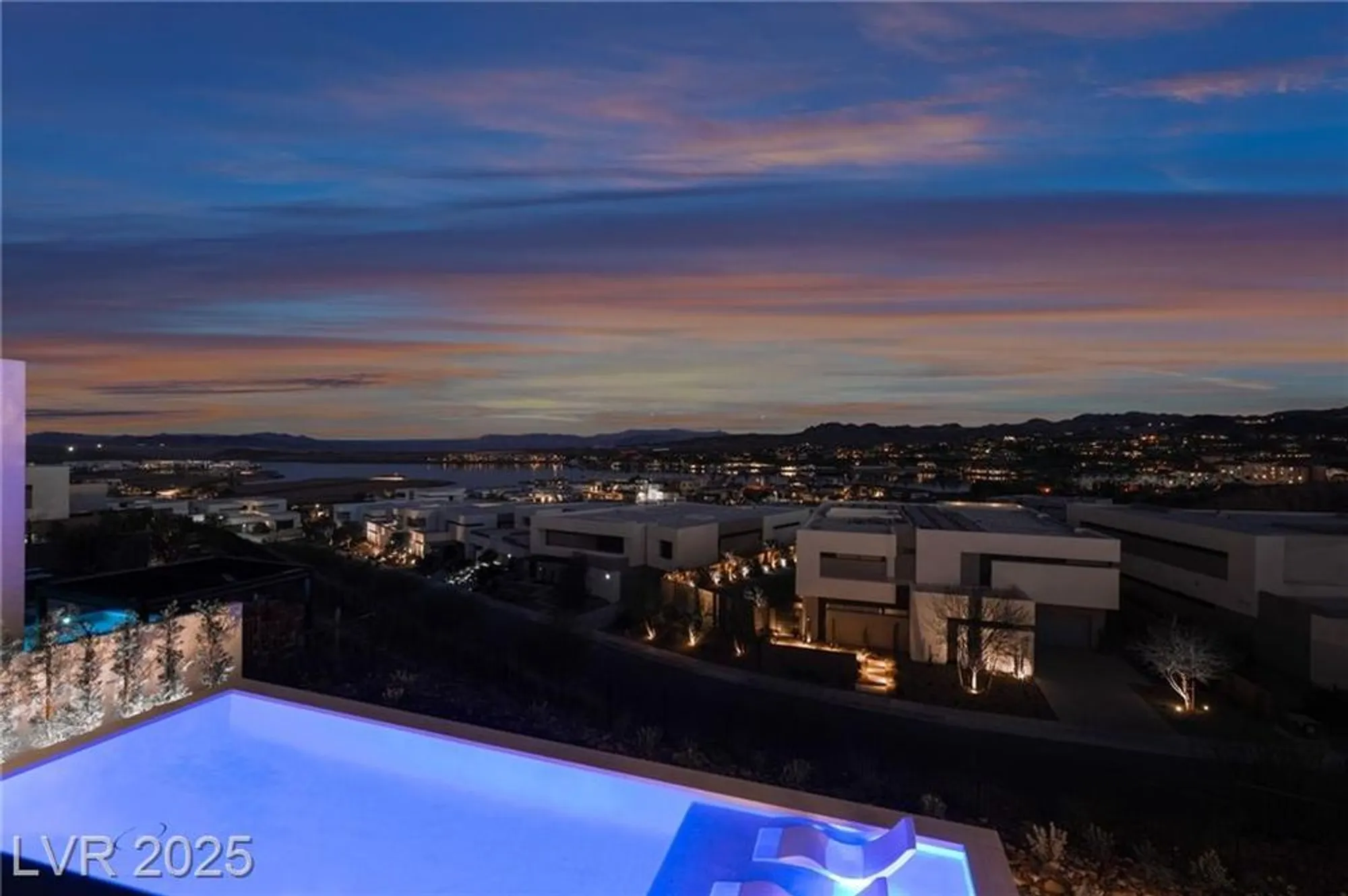 Property Slideshow image 49 of 67 | 33 falling ridge ln, Henderson, NV, 89011