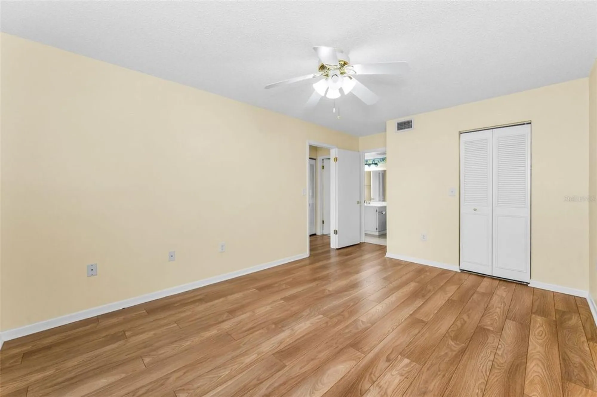 Property Slideshow image 31 of 62 | 2687 pine ridge way f2, Palm Harbor, FL, 34684