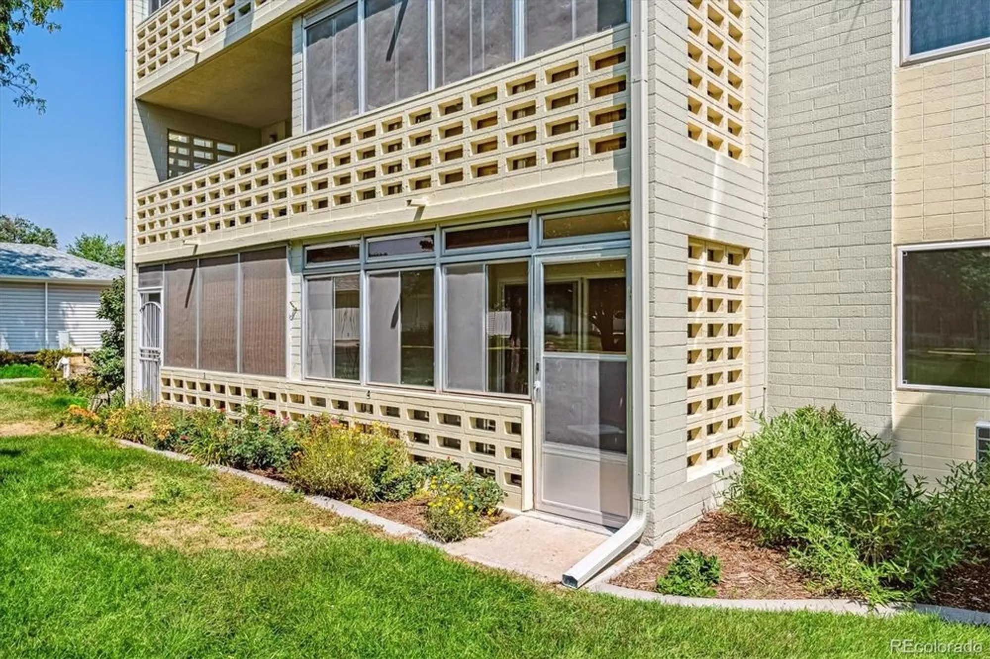Property Slideshow image 14 of 31 | 775 s alton way 4a, Denver, CO, 80247