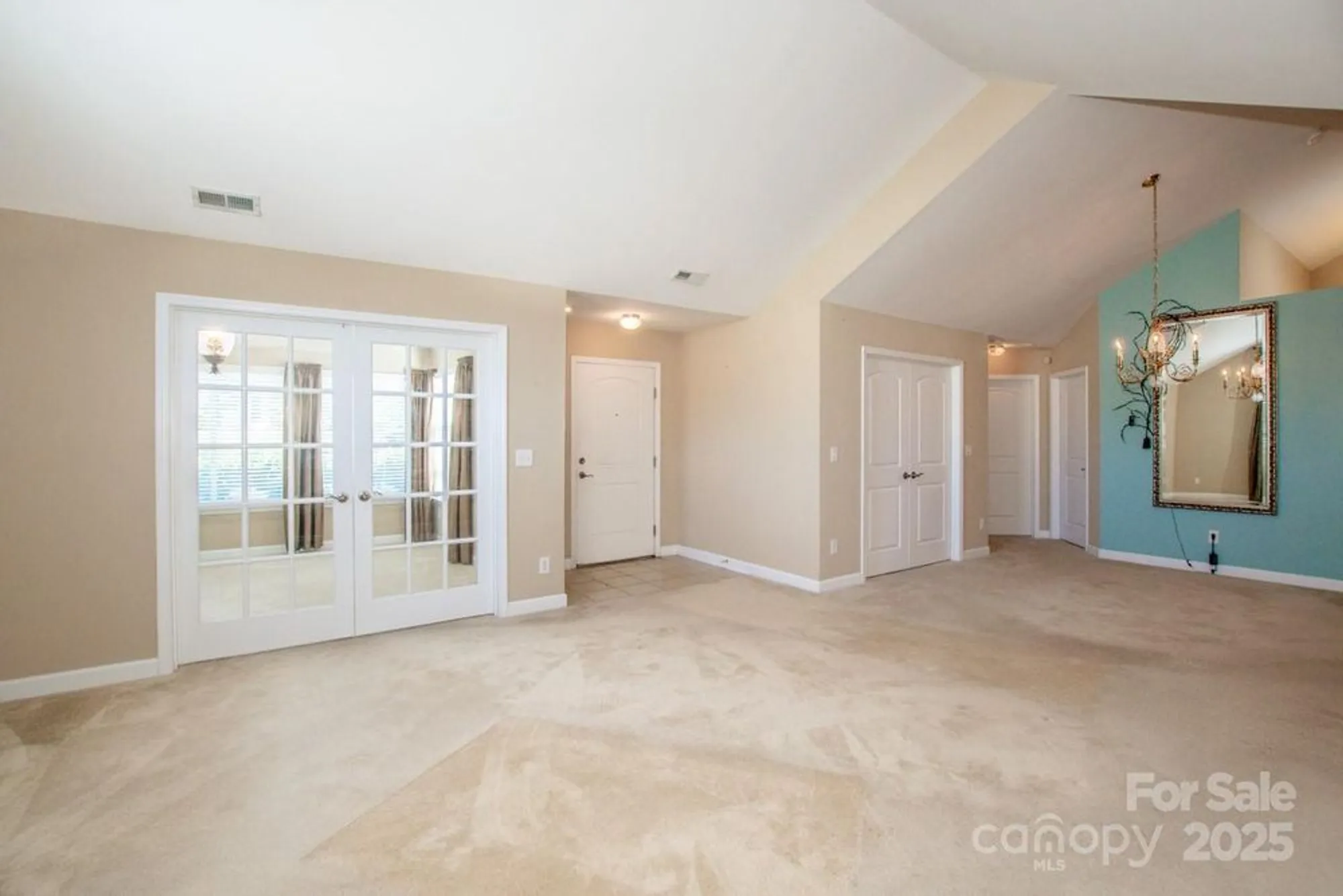 Property Slideshow image 10 of 25 | 4733 polo gate blvd, Charlotte, NC, 28216