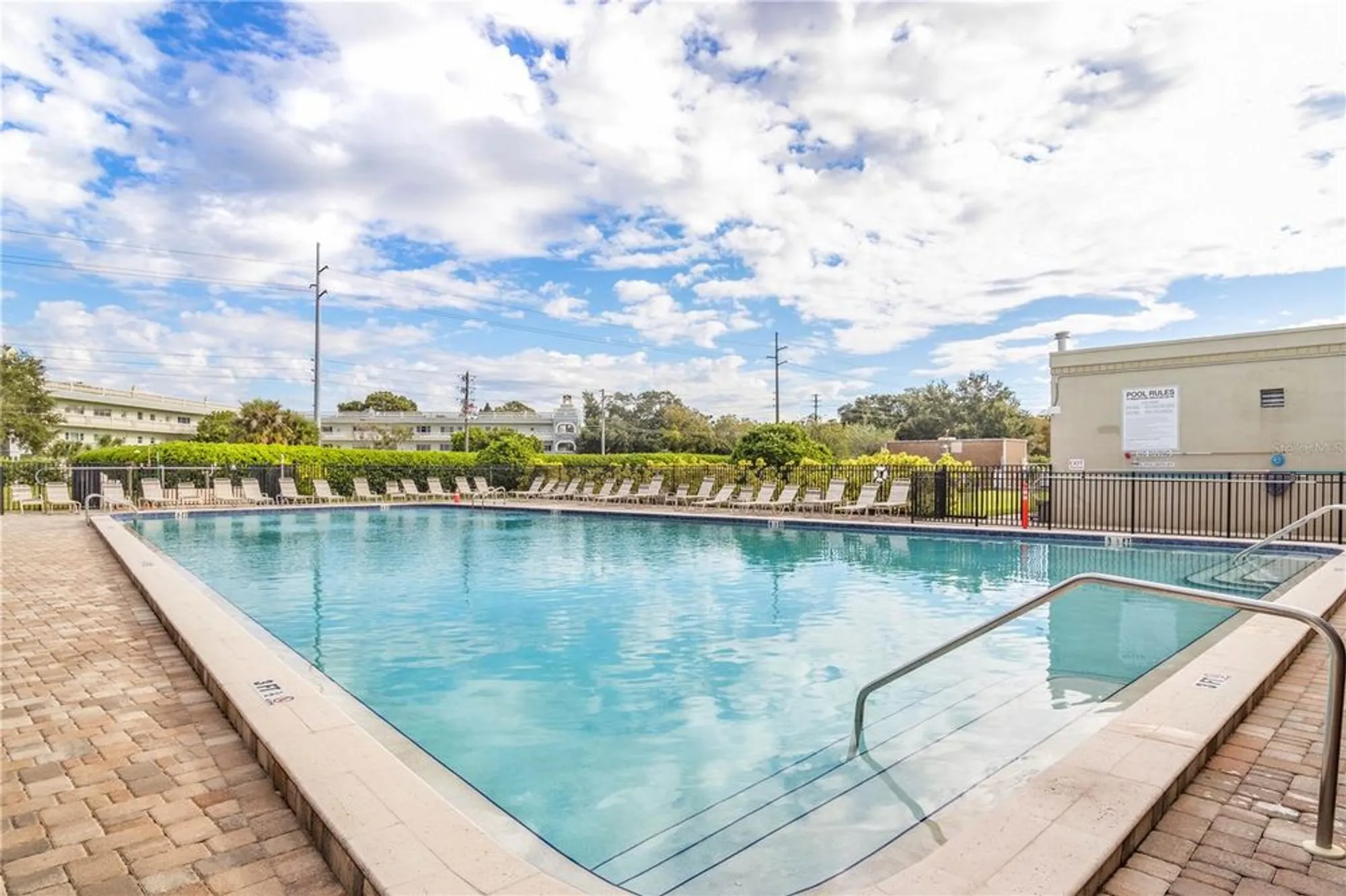 Property Slideshow image 29 of 40 | 2455 finlandia ln 39, Clearwater, FL, 33763
