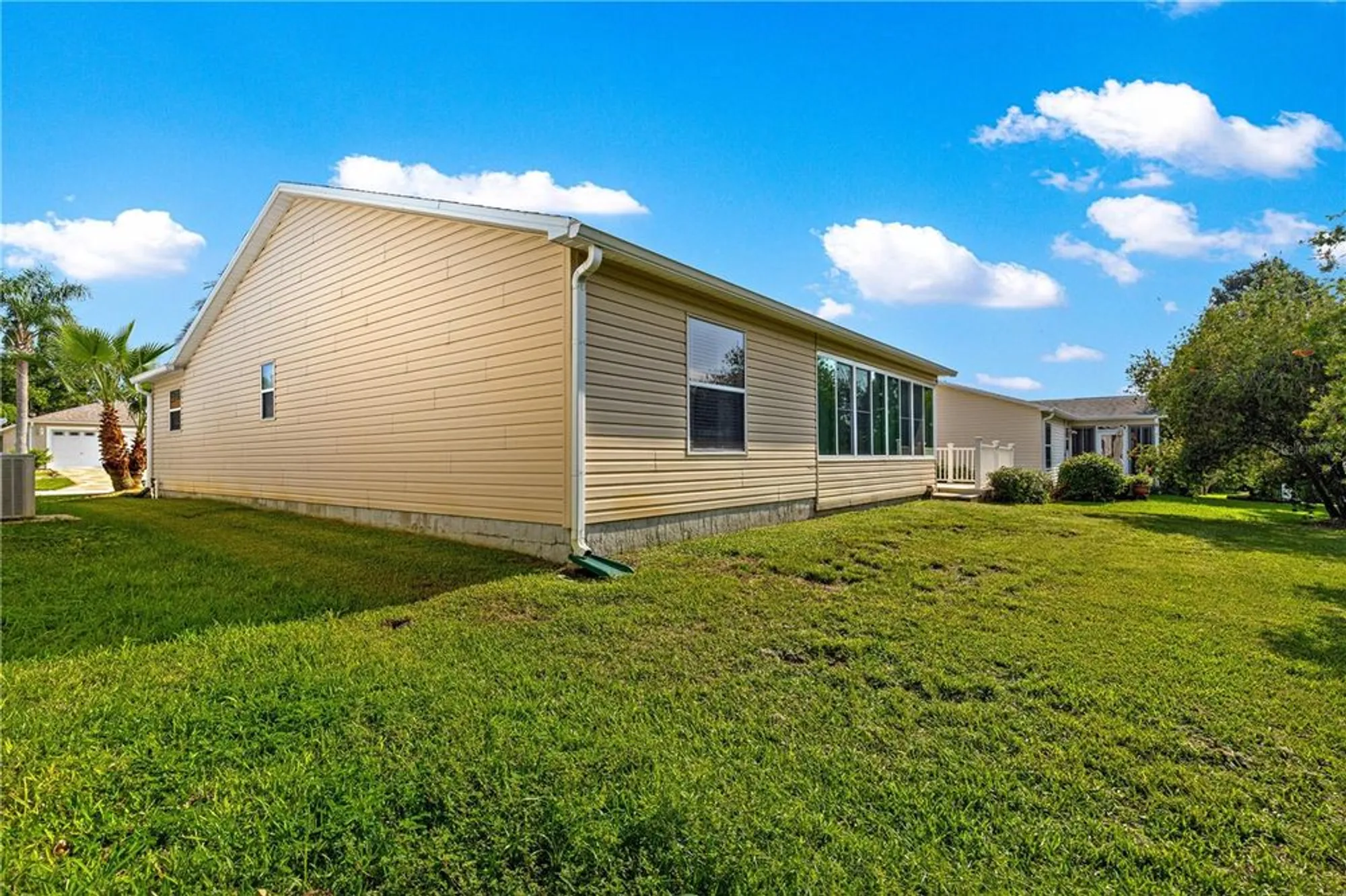 Property Slideshow image 33 of 47 | 9638 se 168th elderberry pl, The Villages, FL, 32162