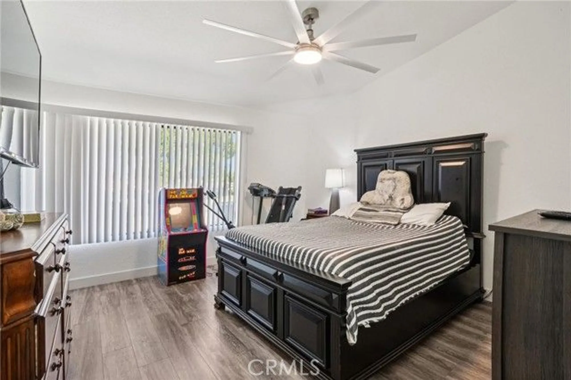 Property Slideshow image 8 of 18 | 2534 beech tree st, Hemet, CA, 92545